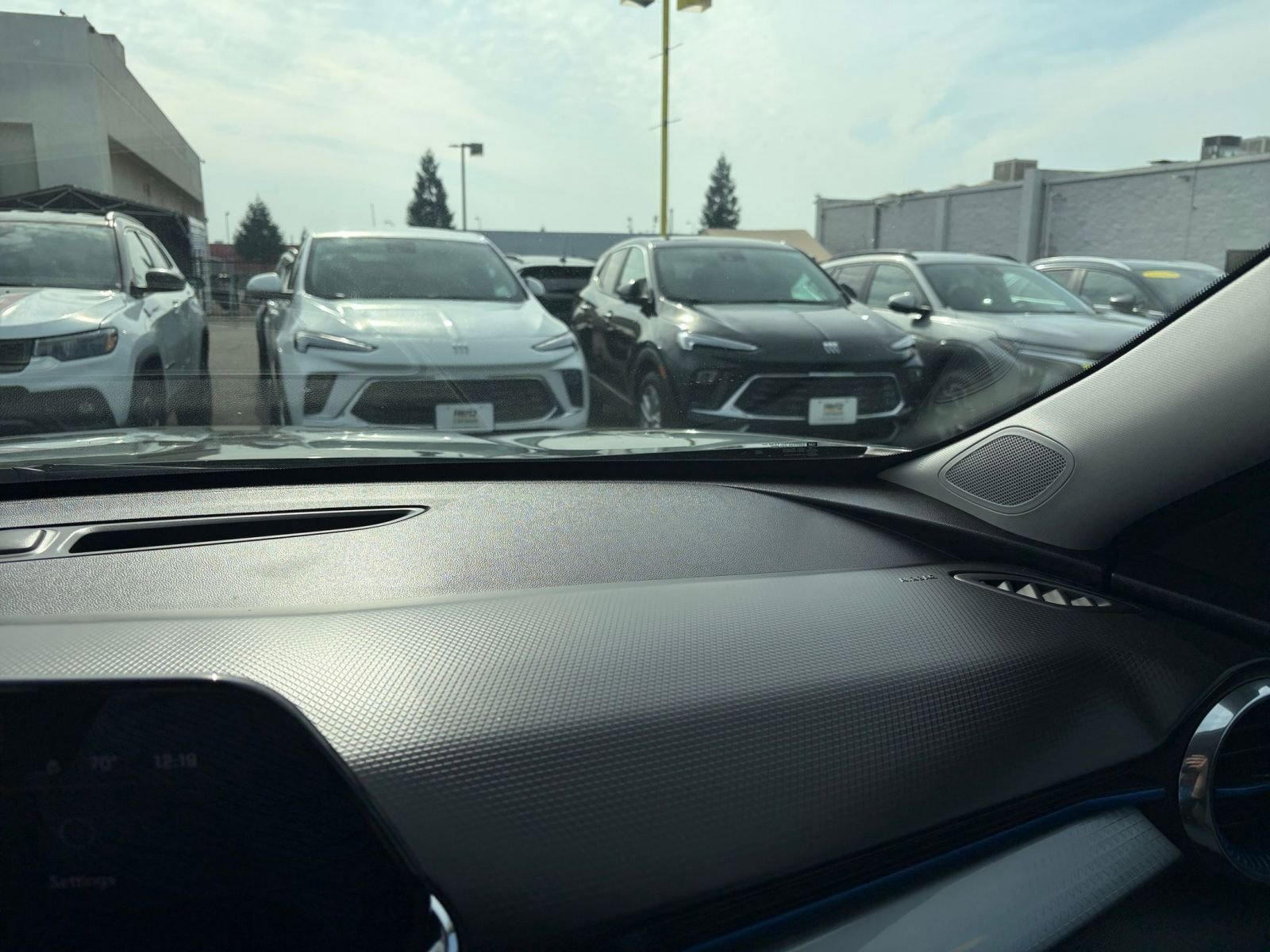 Thumbnail: 2025 Chevrolet Trax - 33