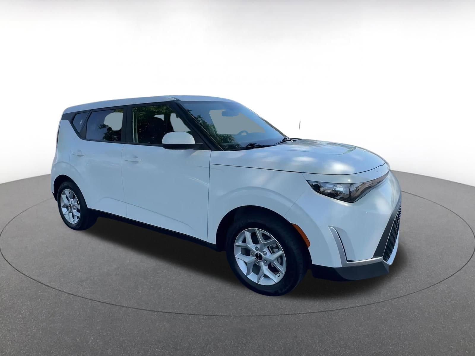 Thumbnail: 2023 Kia Soul - 1