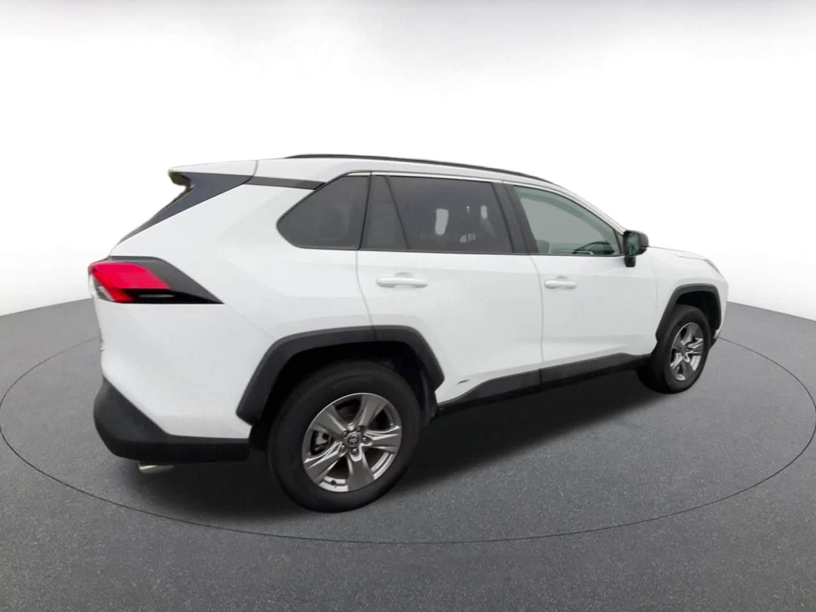 Thumbnail: 2025 Toyota RAV4 - 14