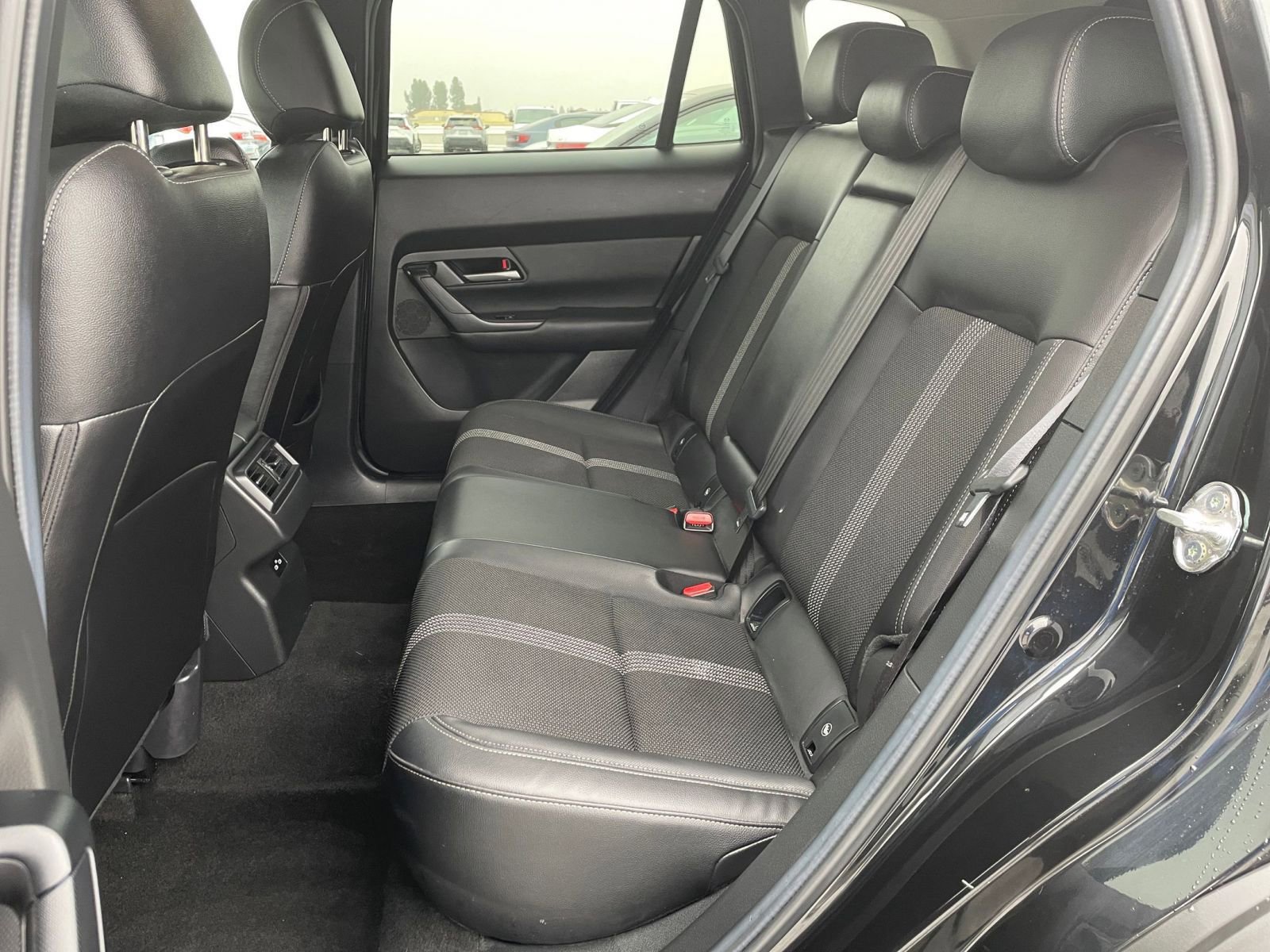 Thumbnail: 2025 Mazda CX-50 - 25