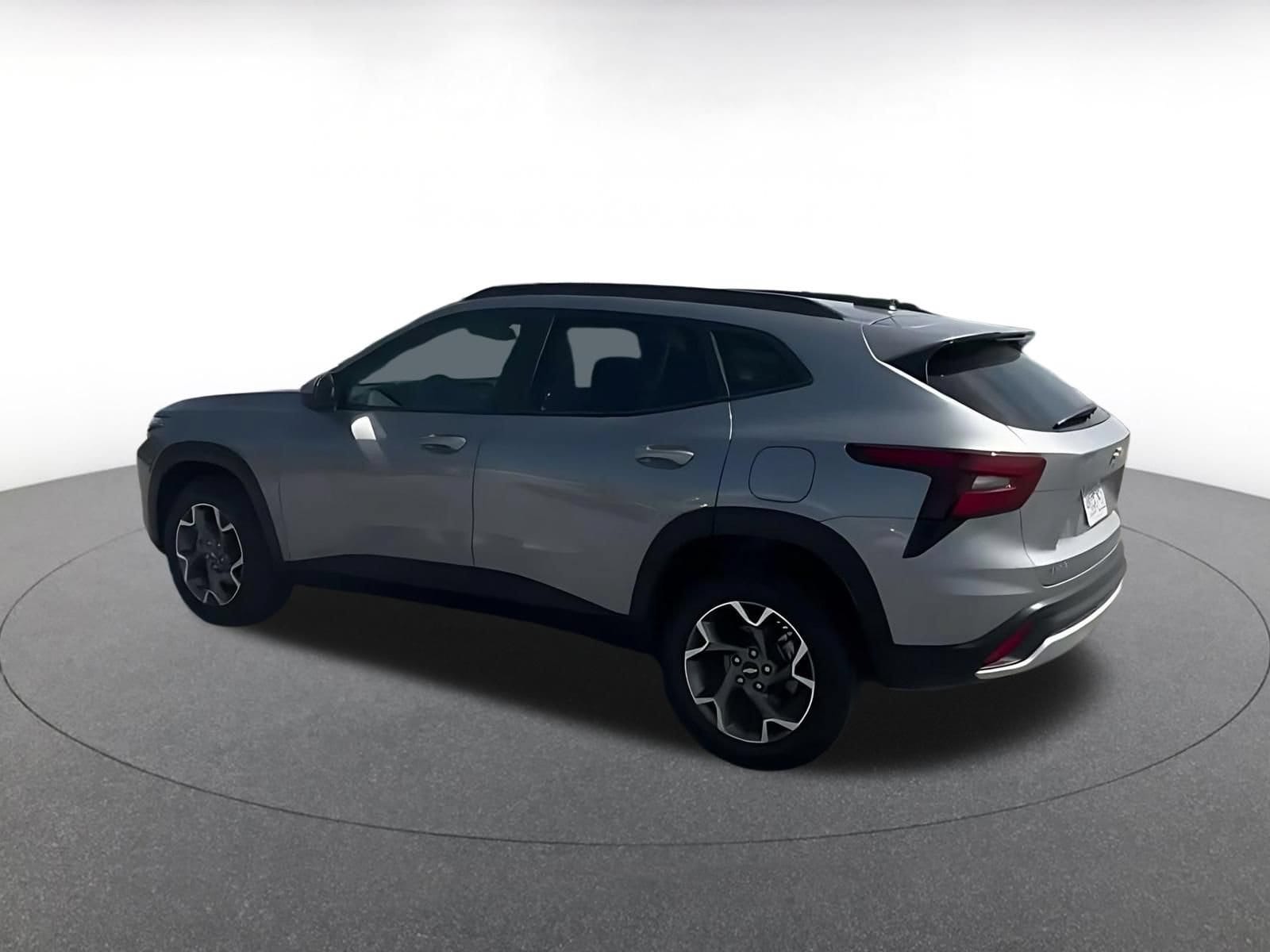 Thumbnail: 2025 Chevrolet Trax - 8