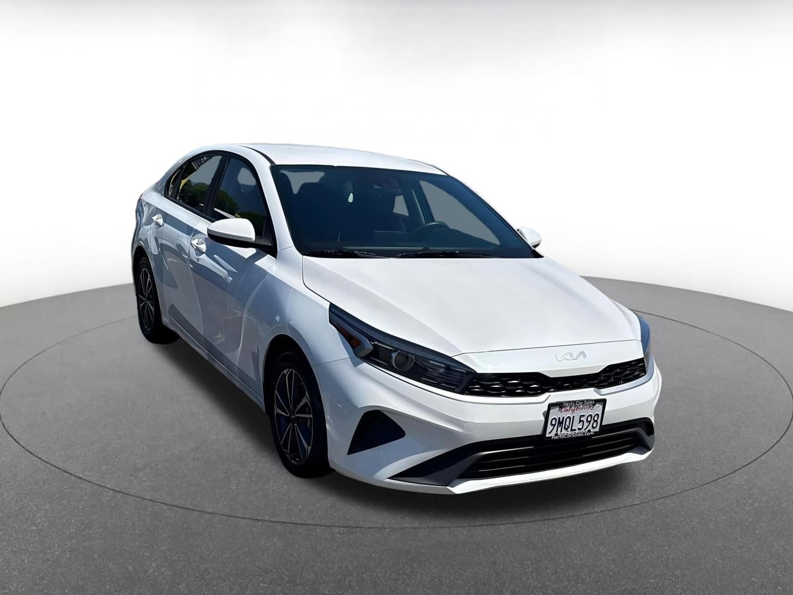 2024 Kia Forte LXS 3