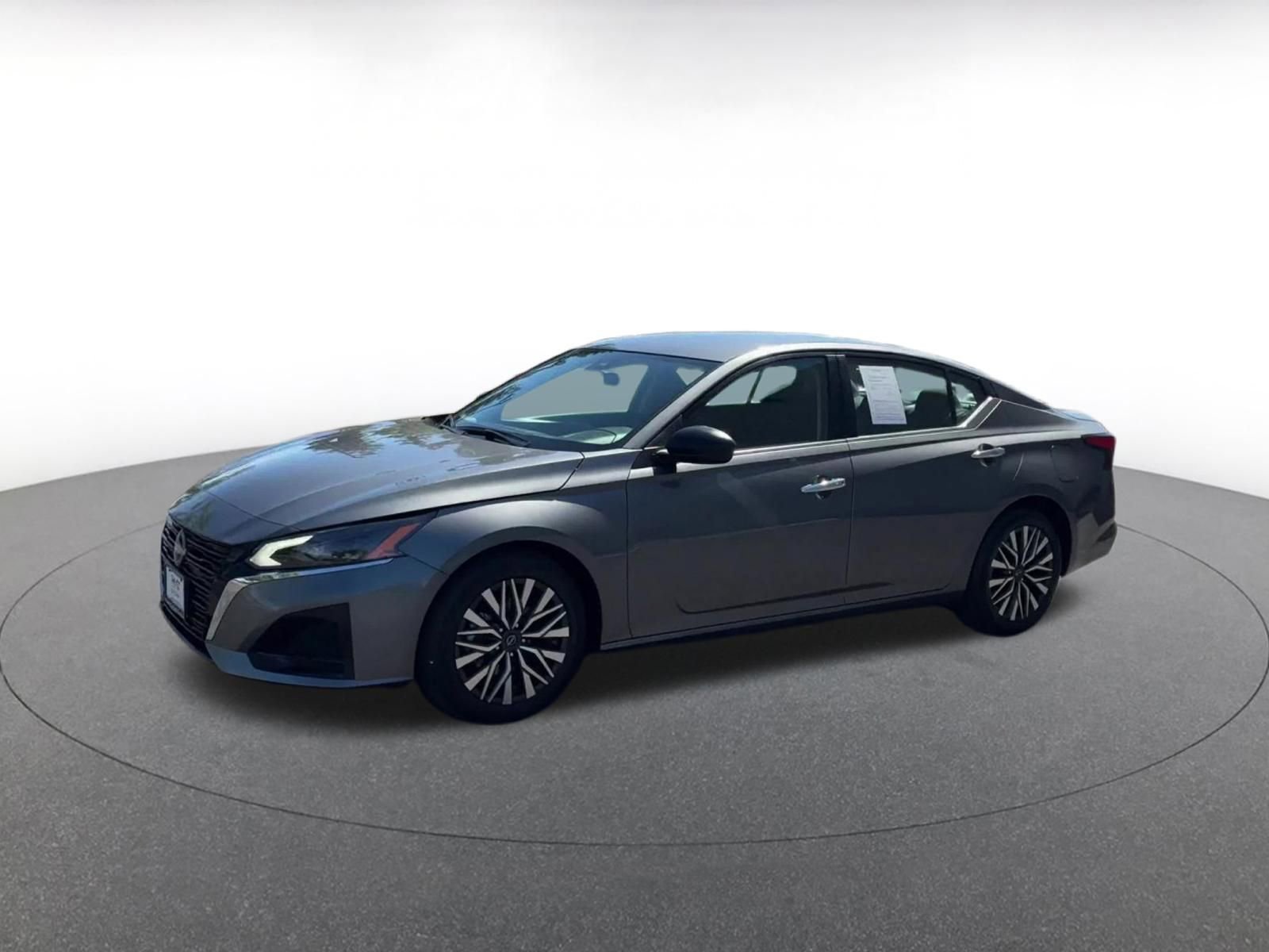 Thumbnail: 2025 Nissan Altima - 8