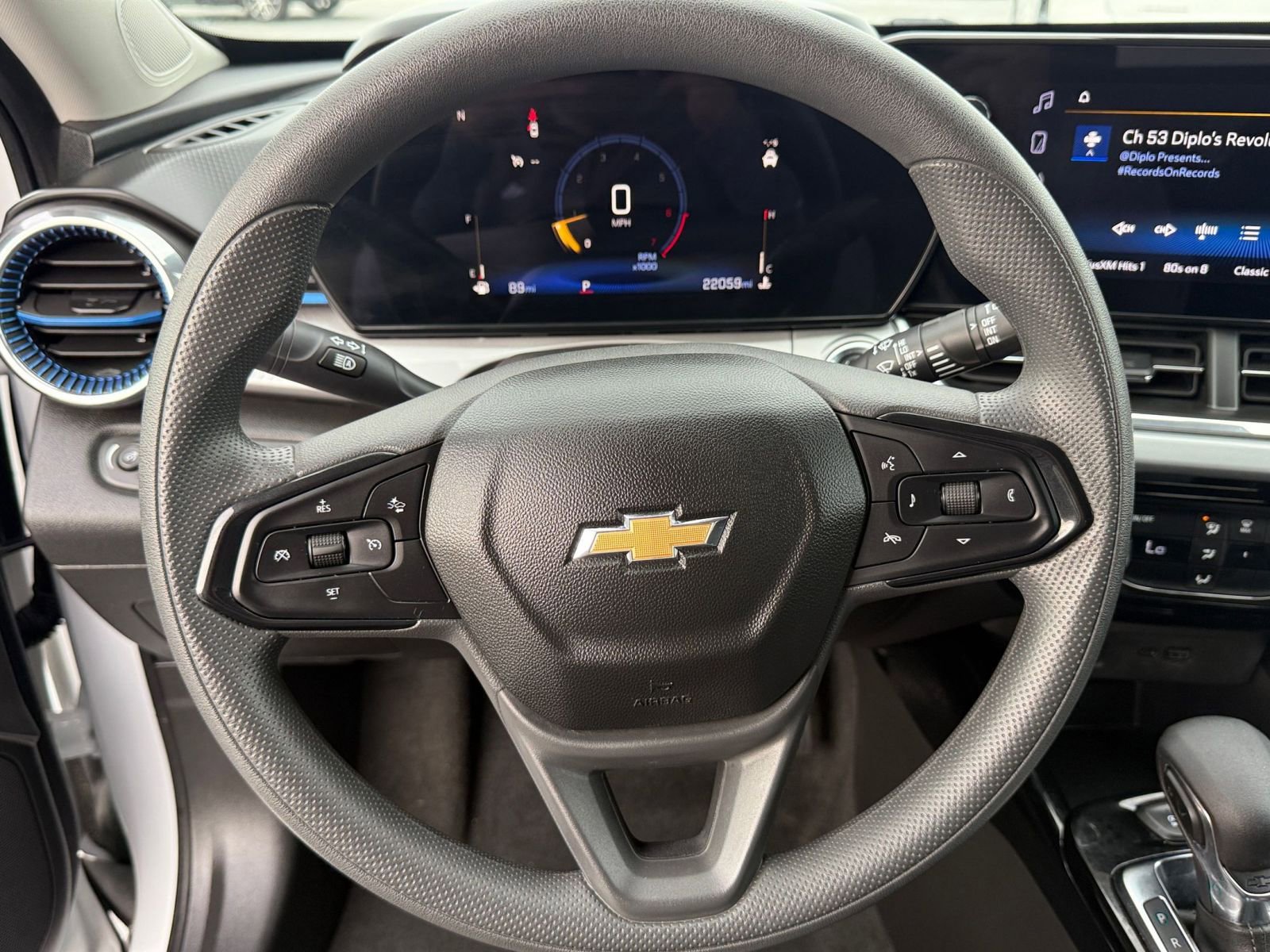 Thumbnail: 2025 Chevrolet Trax - 25