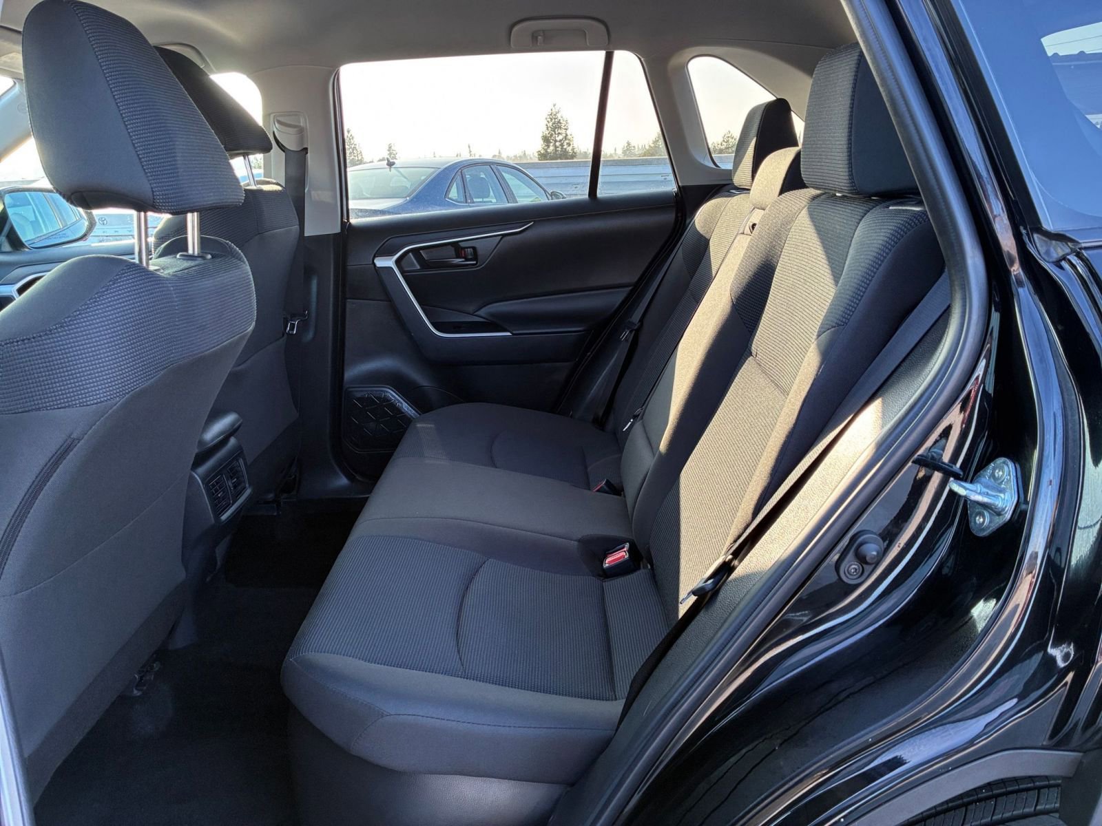 Thumbnail: 2025 Toyota RAV4 - 24