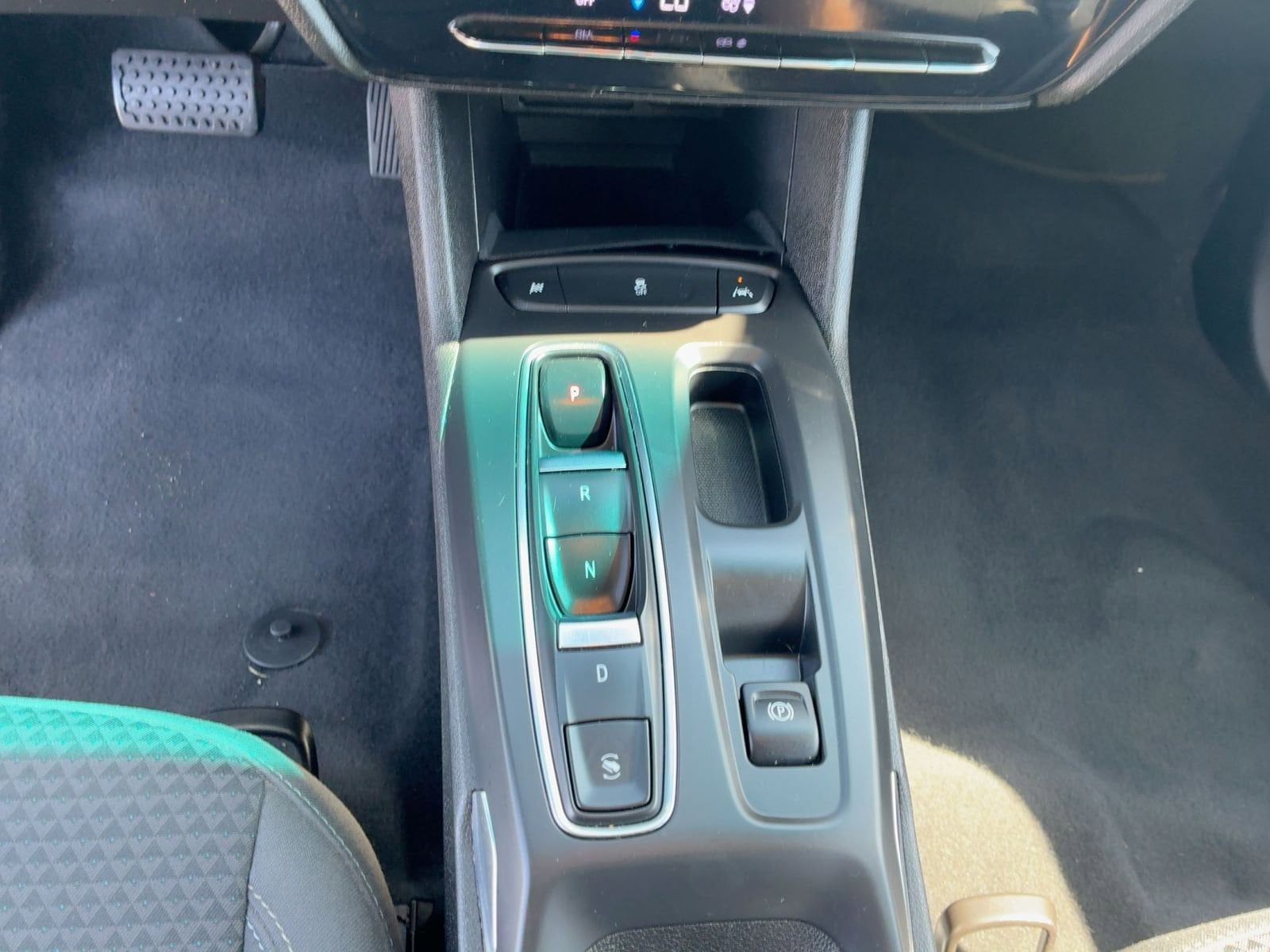 Thumbnail: 2023 Chevrolet Bolt EV - 17