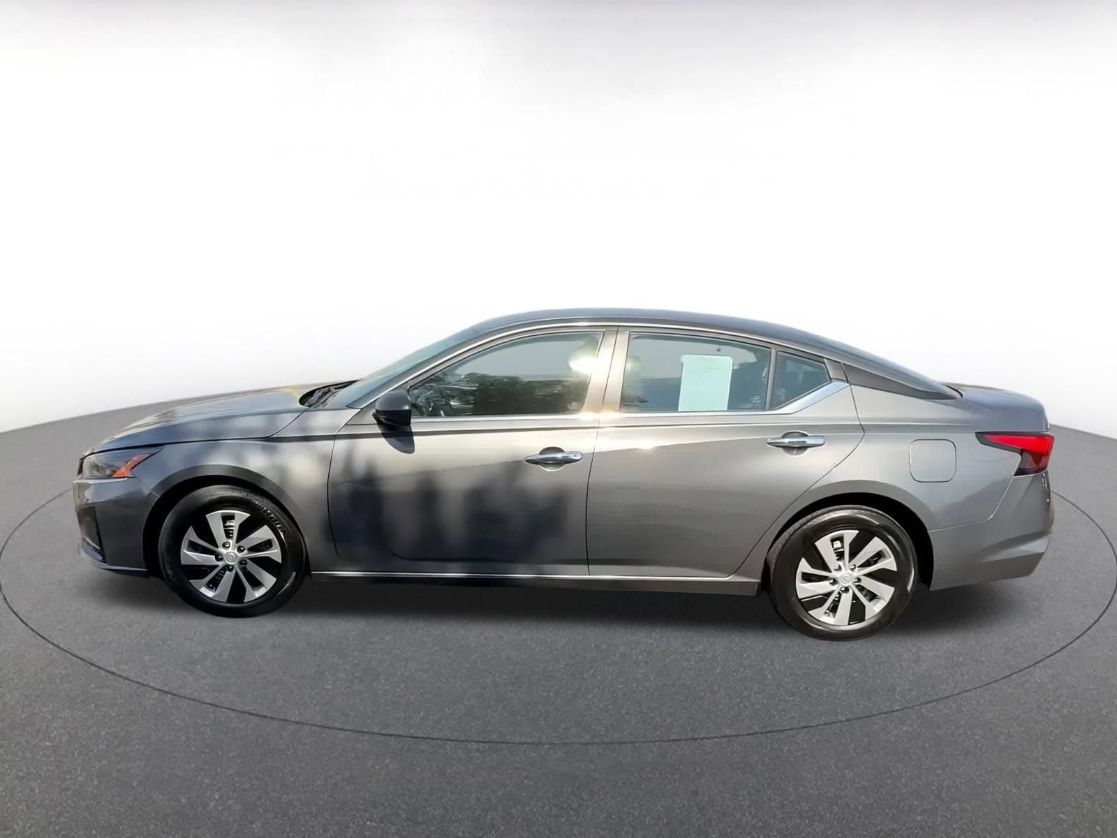 Thumbnail: 2024 Nissan Altima - 9