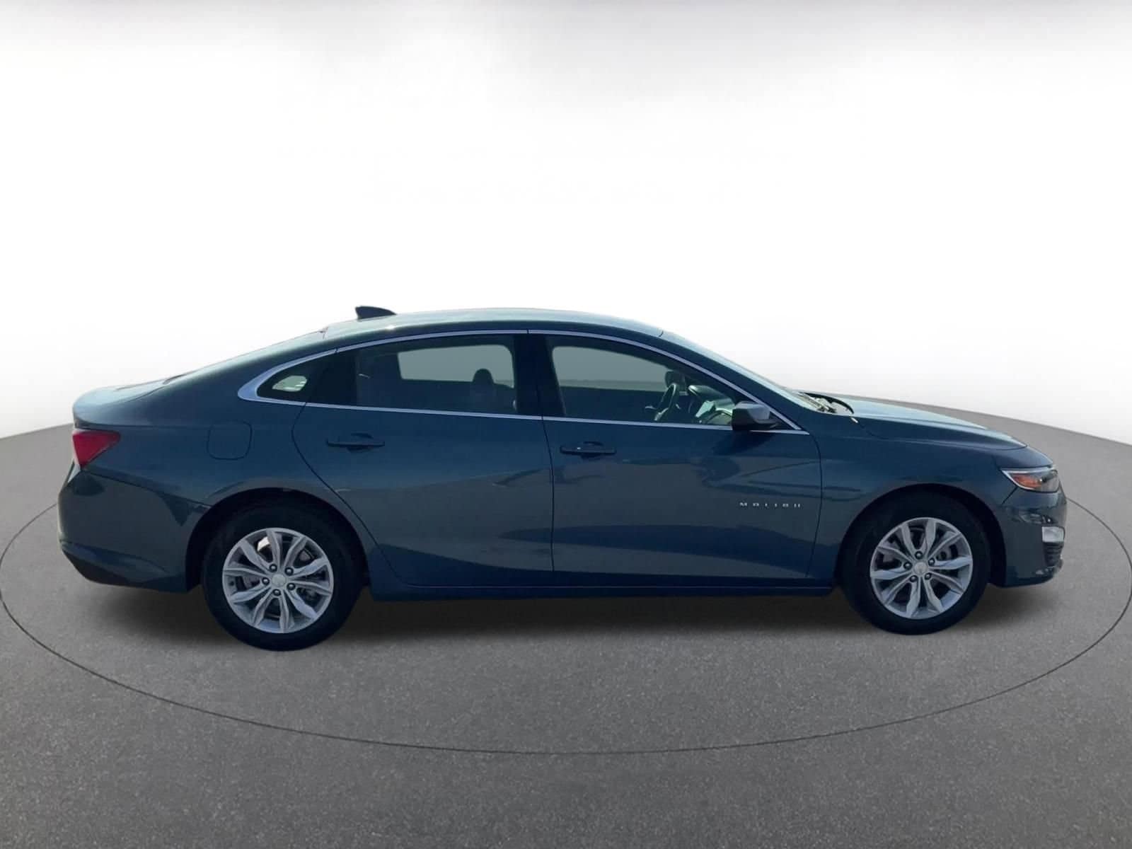 Thumbnail: 2024 Chevrolet Malibu - 16