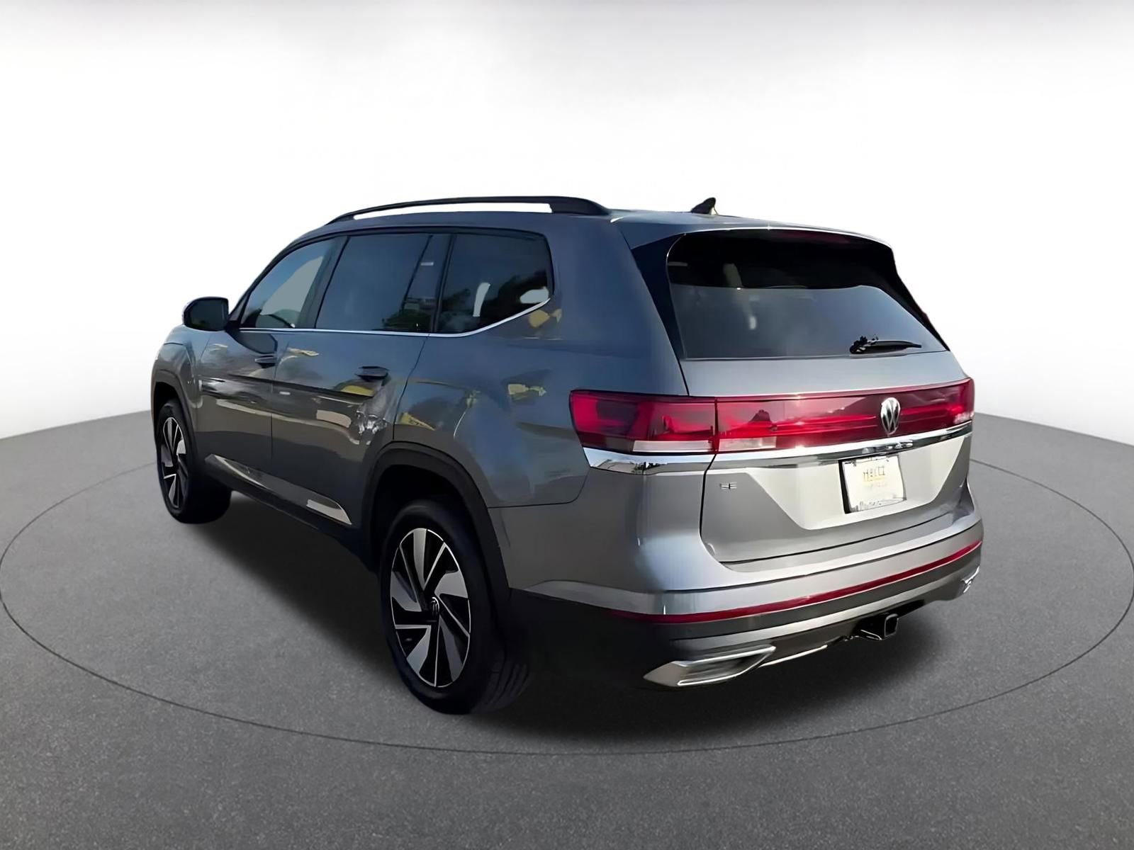 Thumbnail: 2024 Volkswagen Atlas - 10