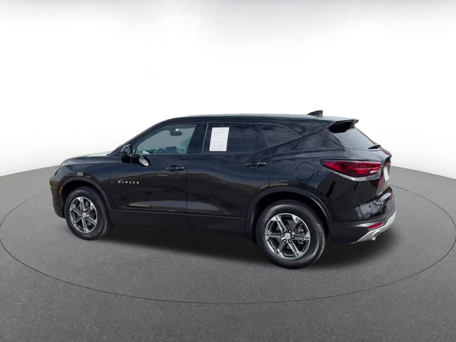 Thumbnail: 2025 Chevrolet Blazer - 10