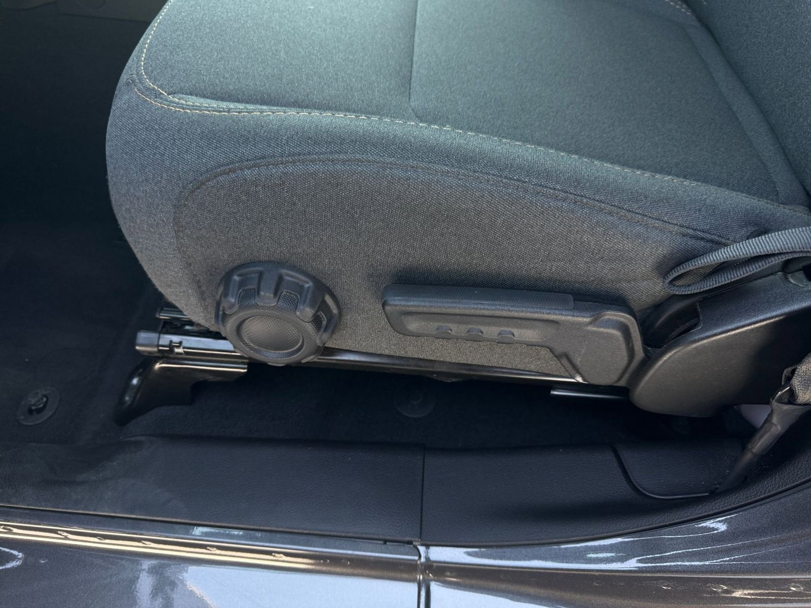 Thumbnail: 2025 Jeep Wrangler - 22