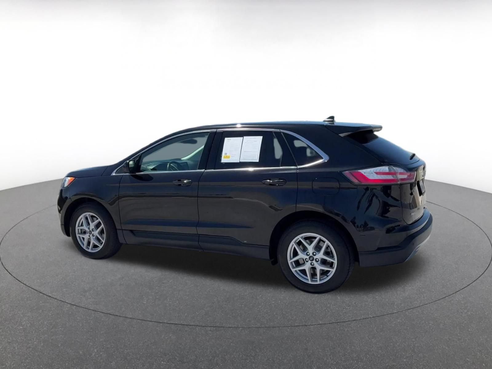 Thumbnail: 2024 Ford Edge - 10