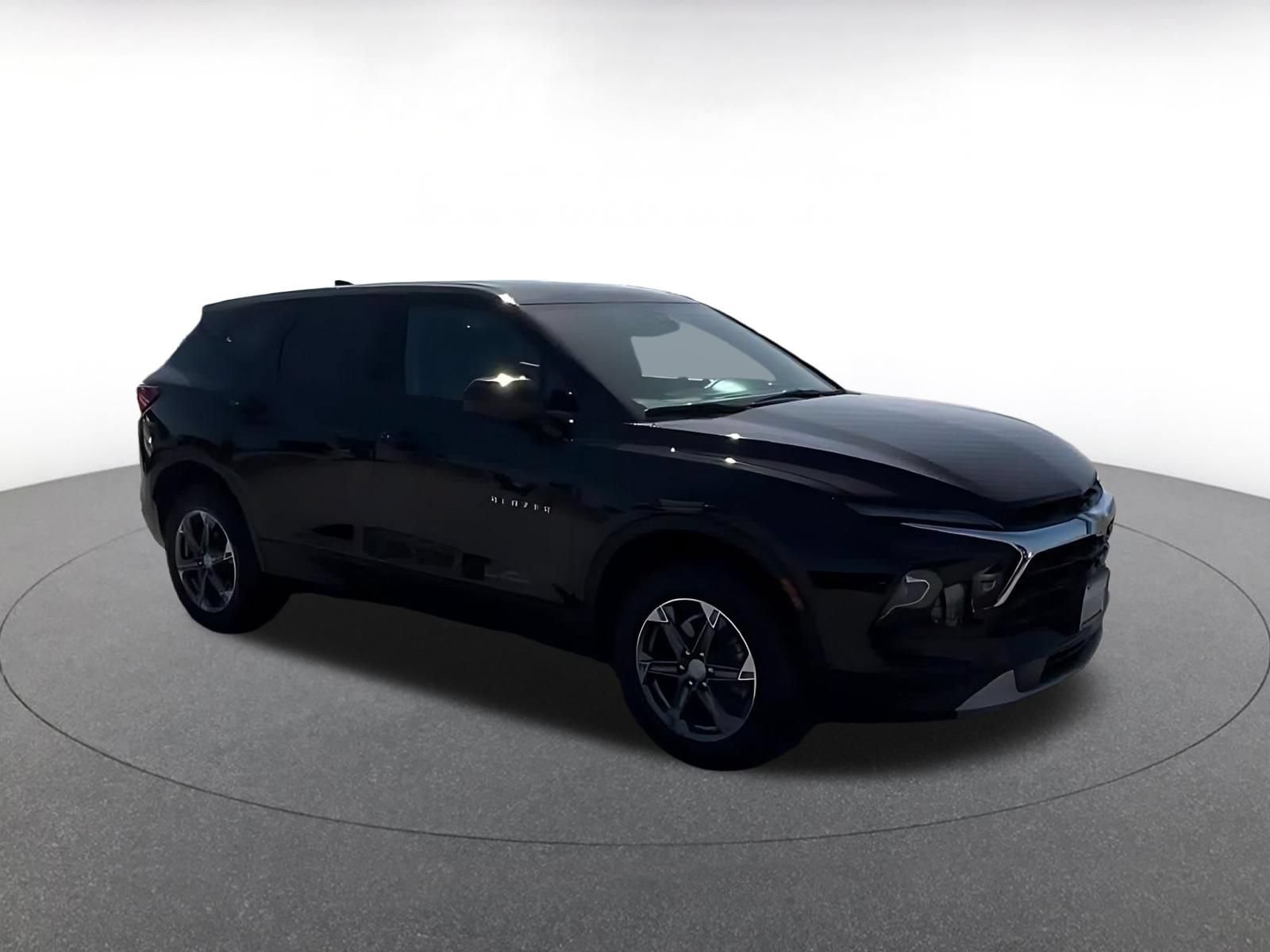 Thumbnail: 2026 Chevrolet Blazer - 2