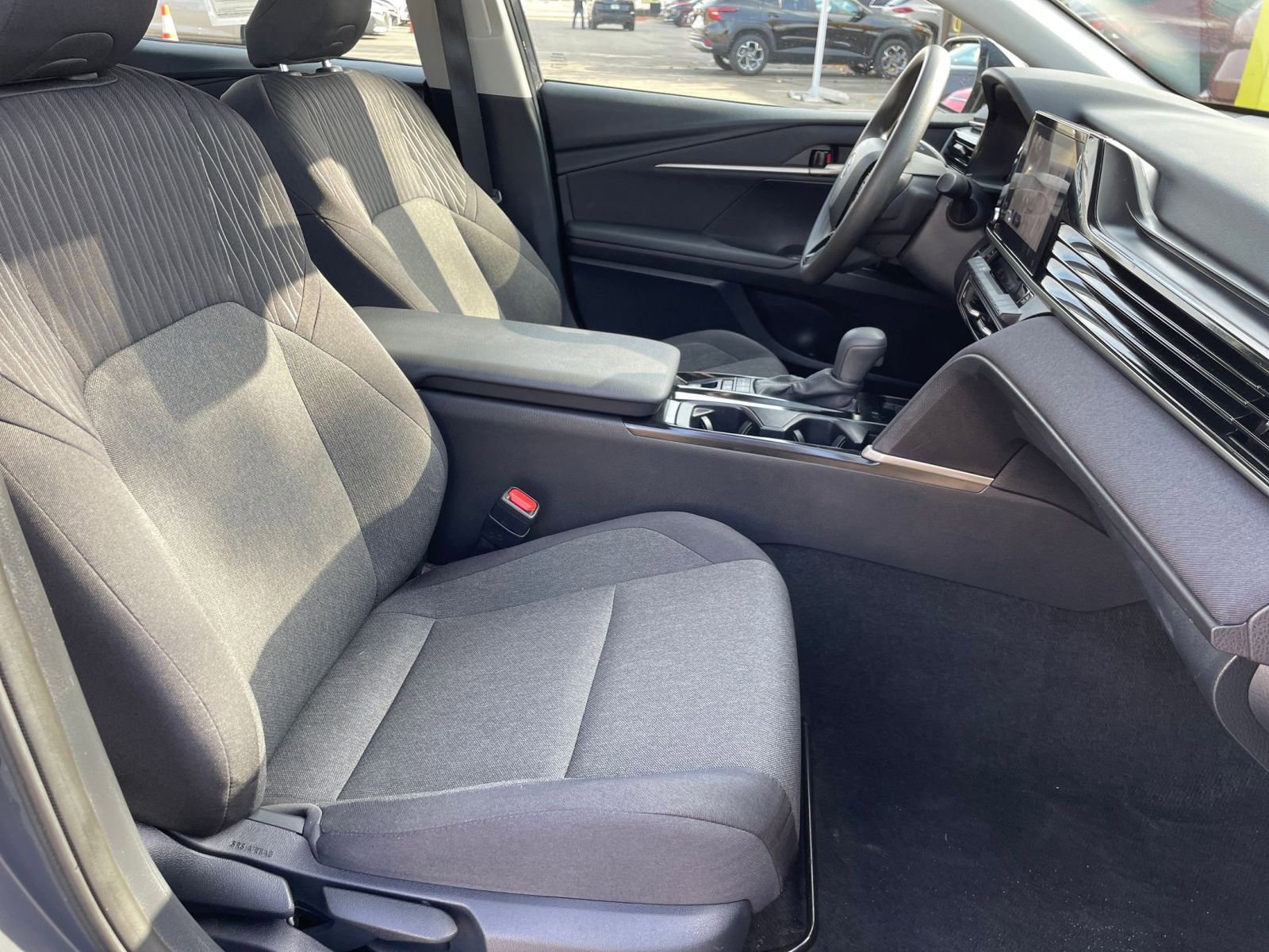 Thumbnail: 2025 Toyota Camry - 34