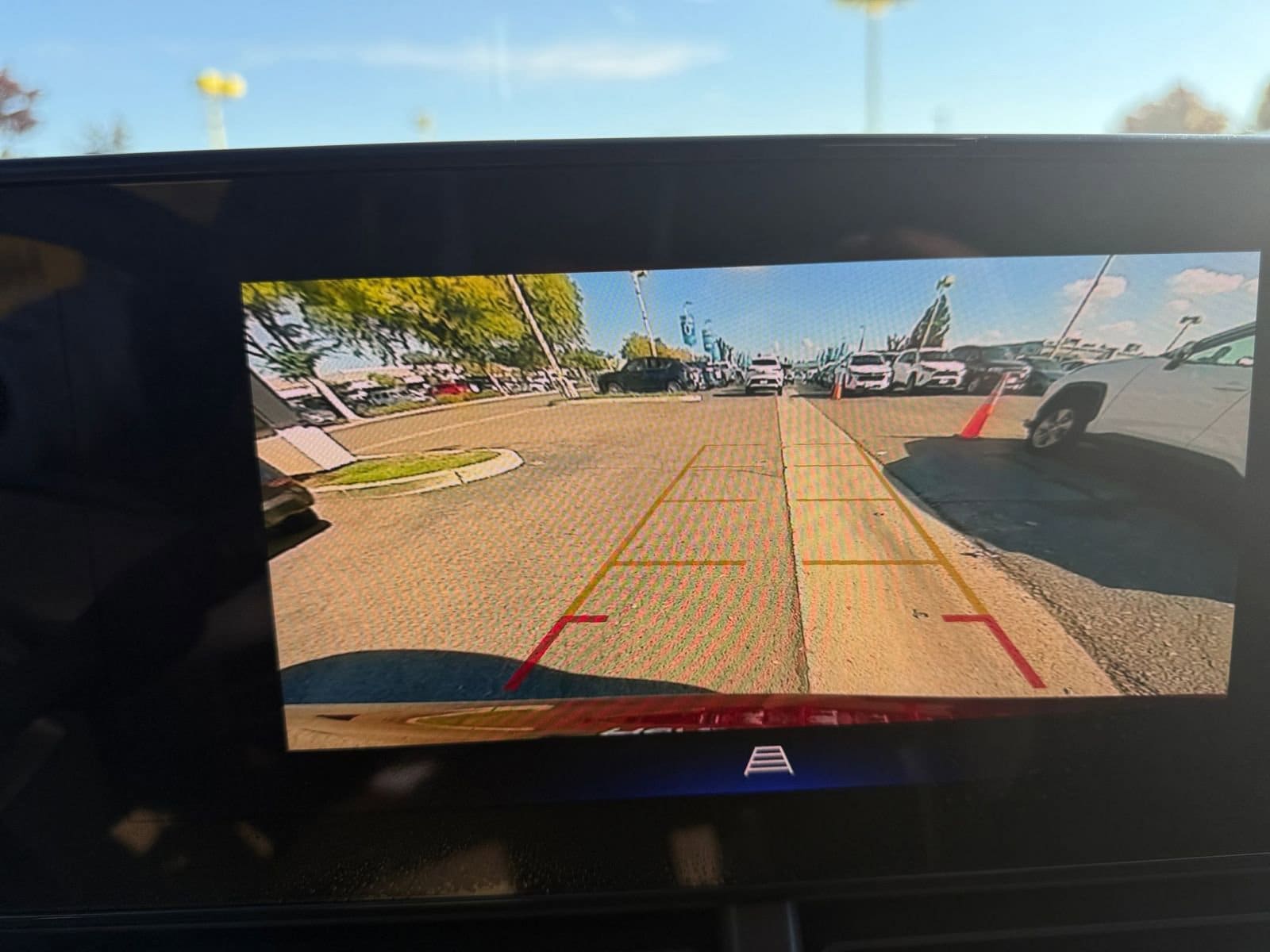 Thumbnail: 2025 Chevrolet Trax - 17