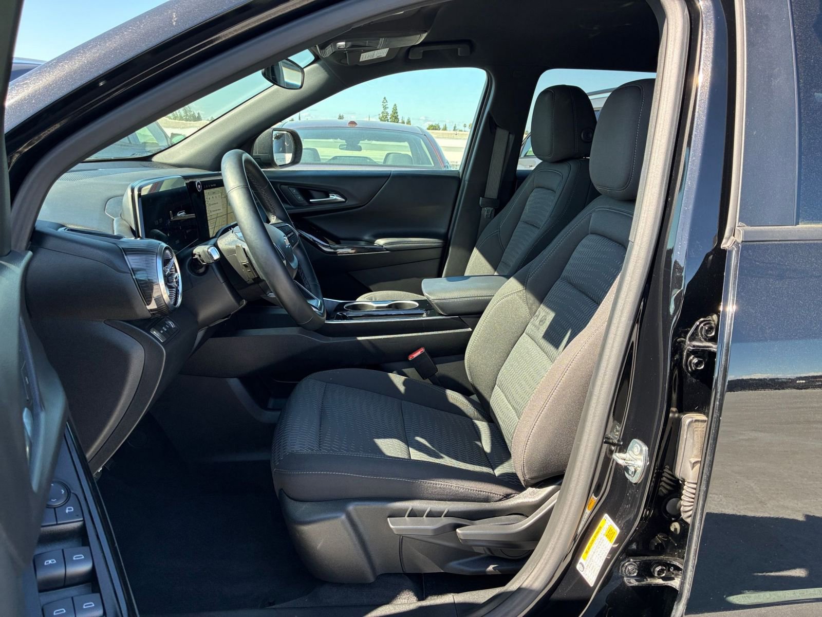 Thumbnail: 2025 Chevrolet Equinox - 28