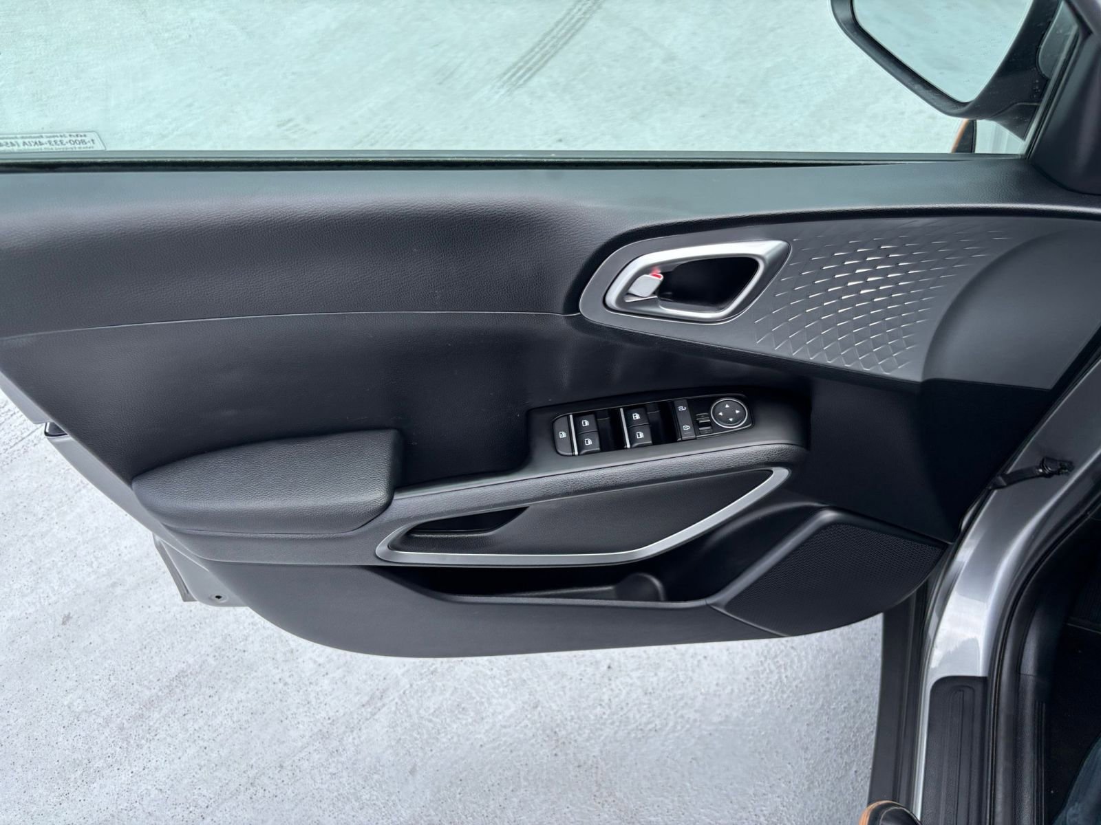 Thumbnail: 2025 Kia Soul - 18