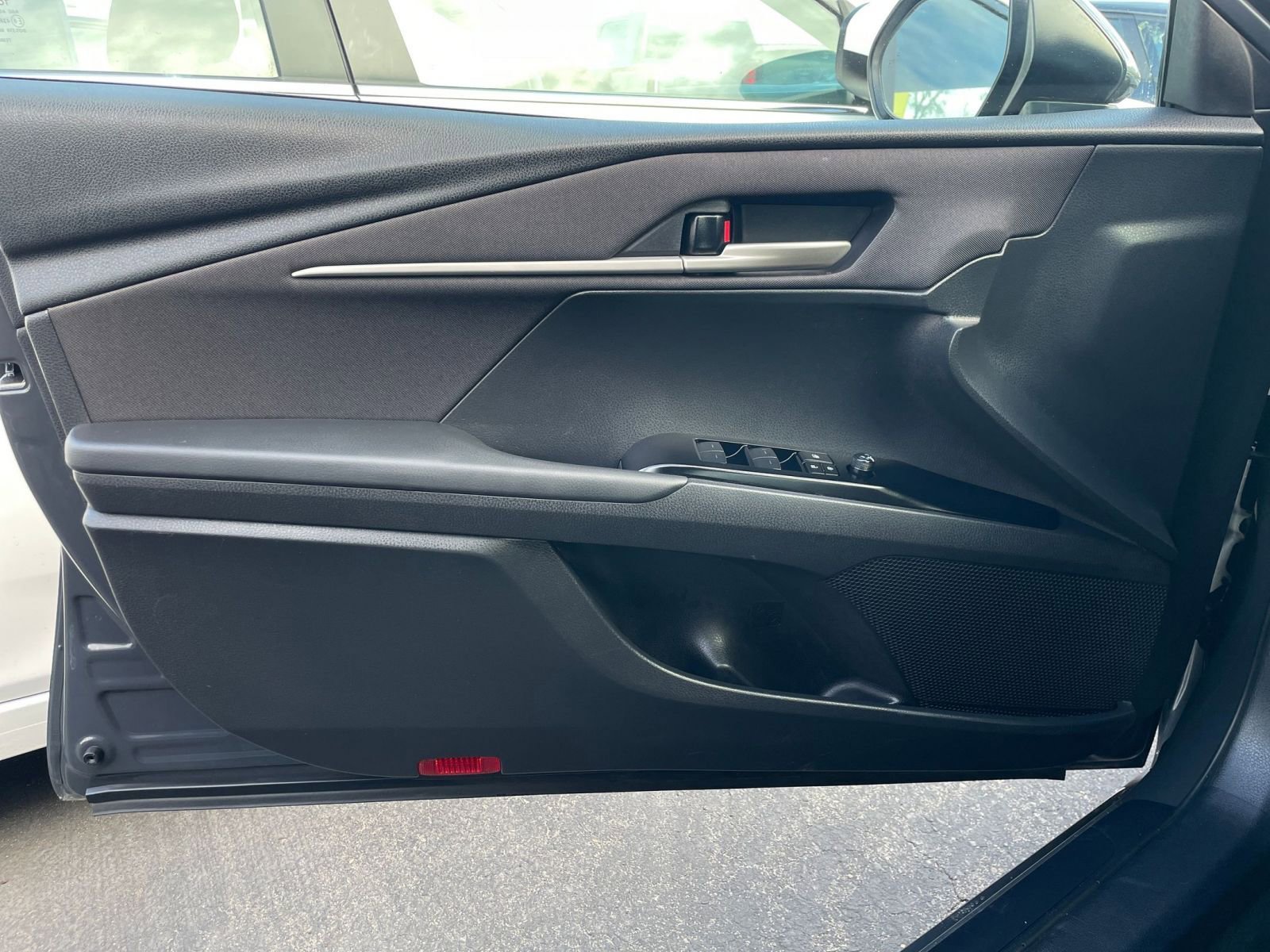 Thumbnail: 2025 Toyota Camry - 18