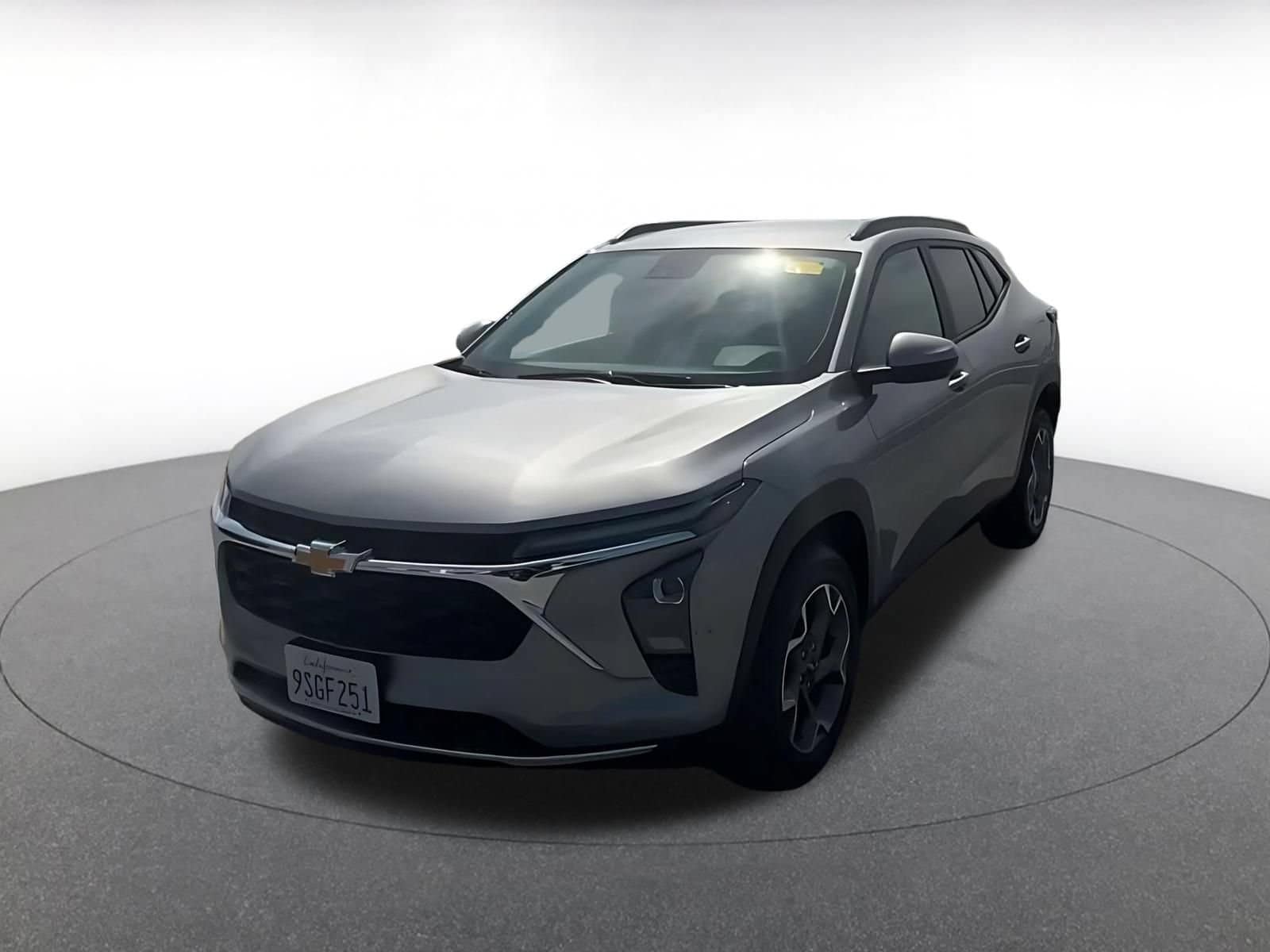 Thumbnail: 2025 Chevrolet Trax - 4