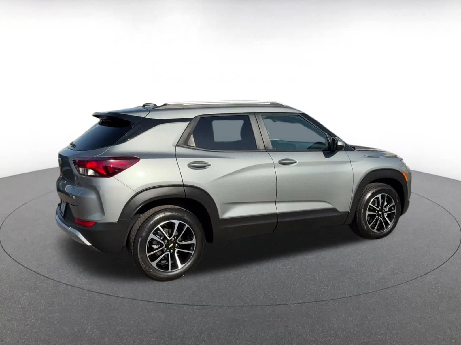 Thumbnail: 2025 Chevrolet TrailBlazer - 14