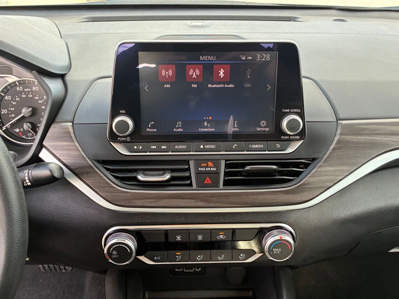 Thumbnail: 2025 Nissan Altima - 17