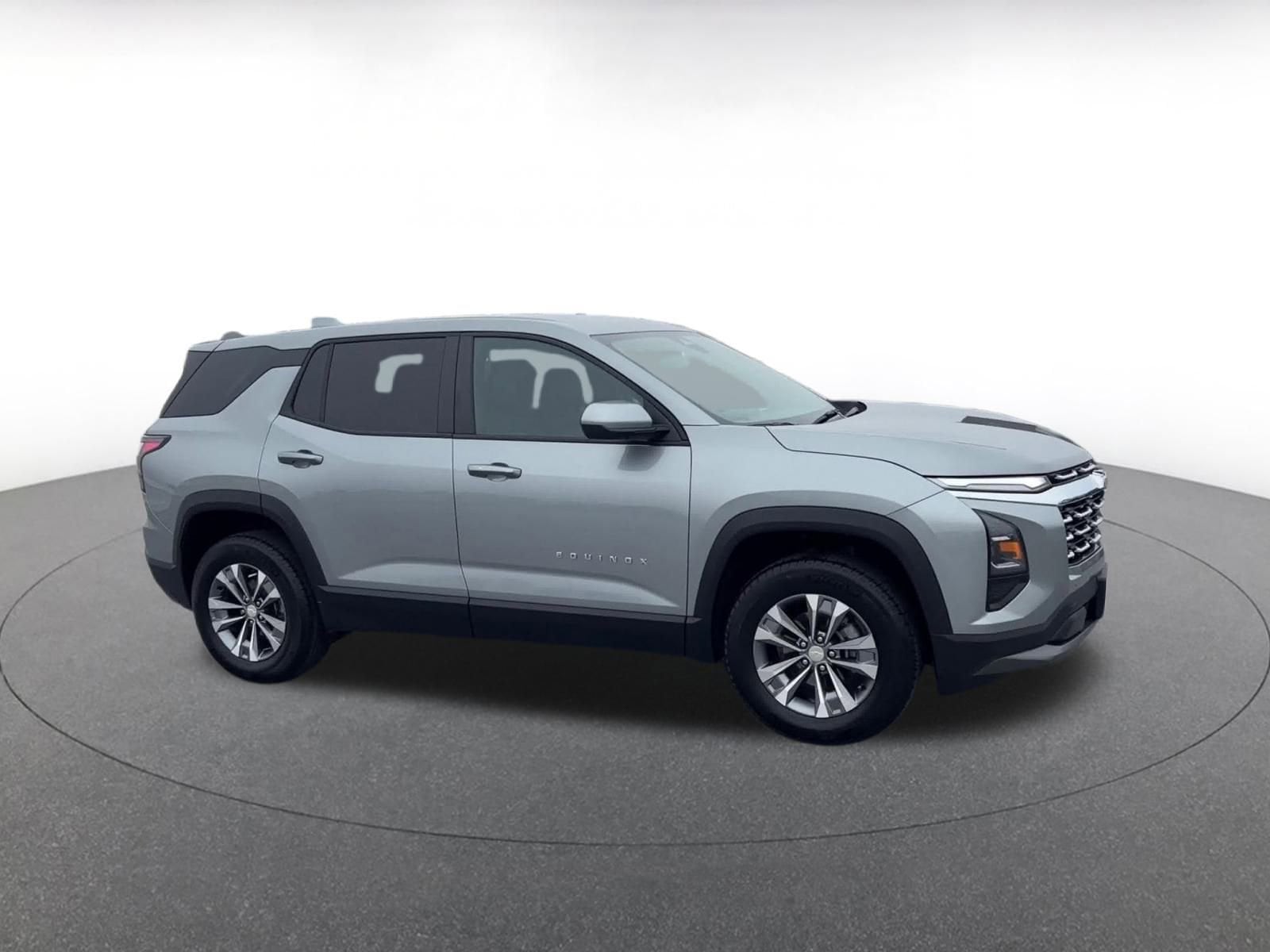 Thumbnail: 2025 Chevrolet Equinox - 2