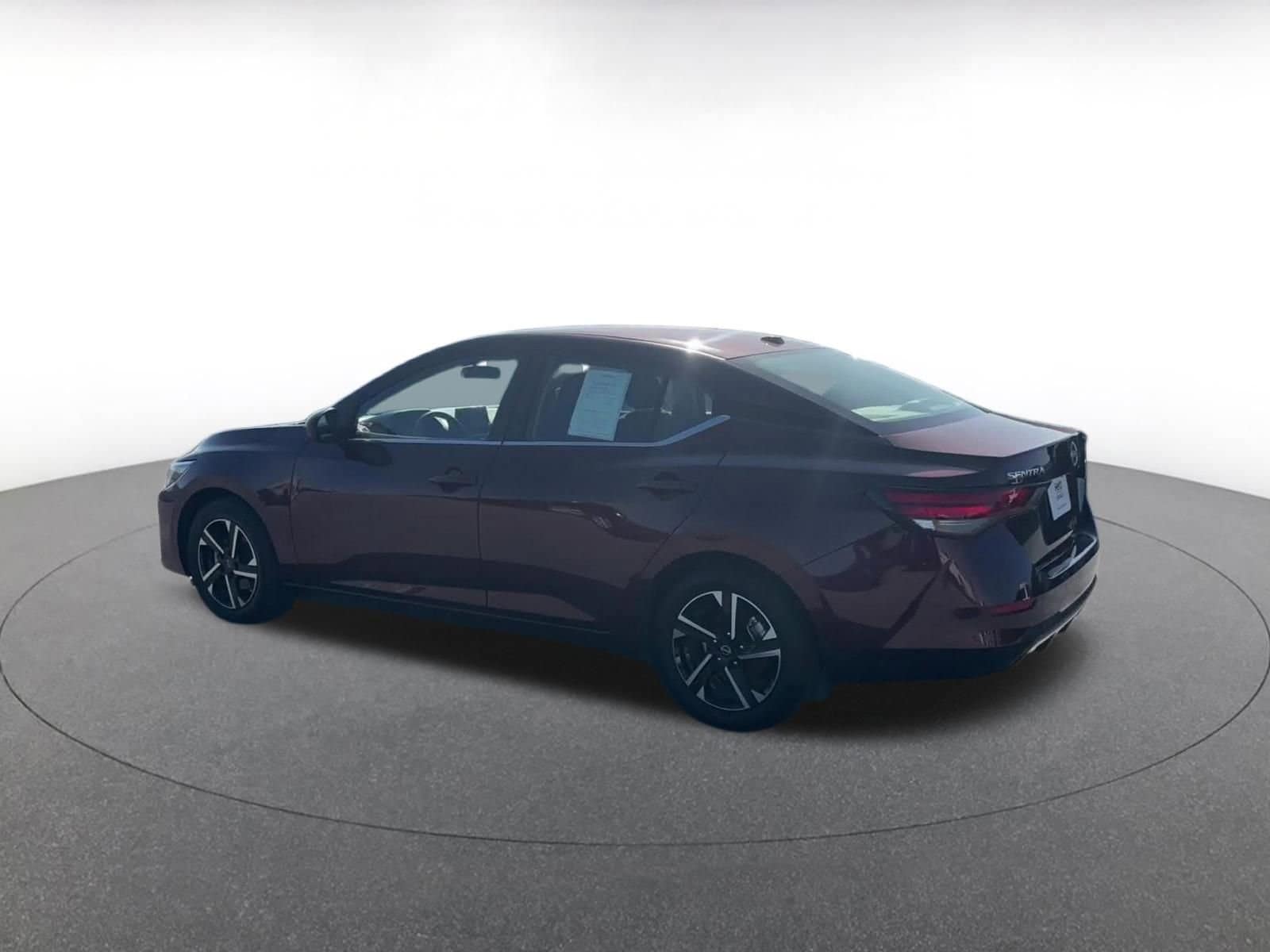 Thumbnail: 2025 Nissan Sentra - 10