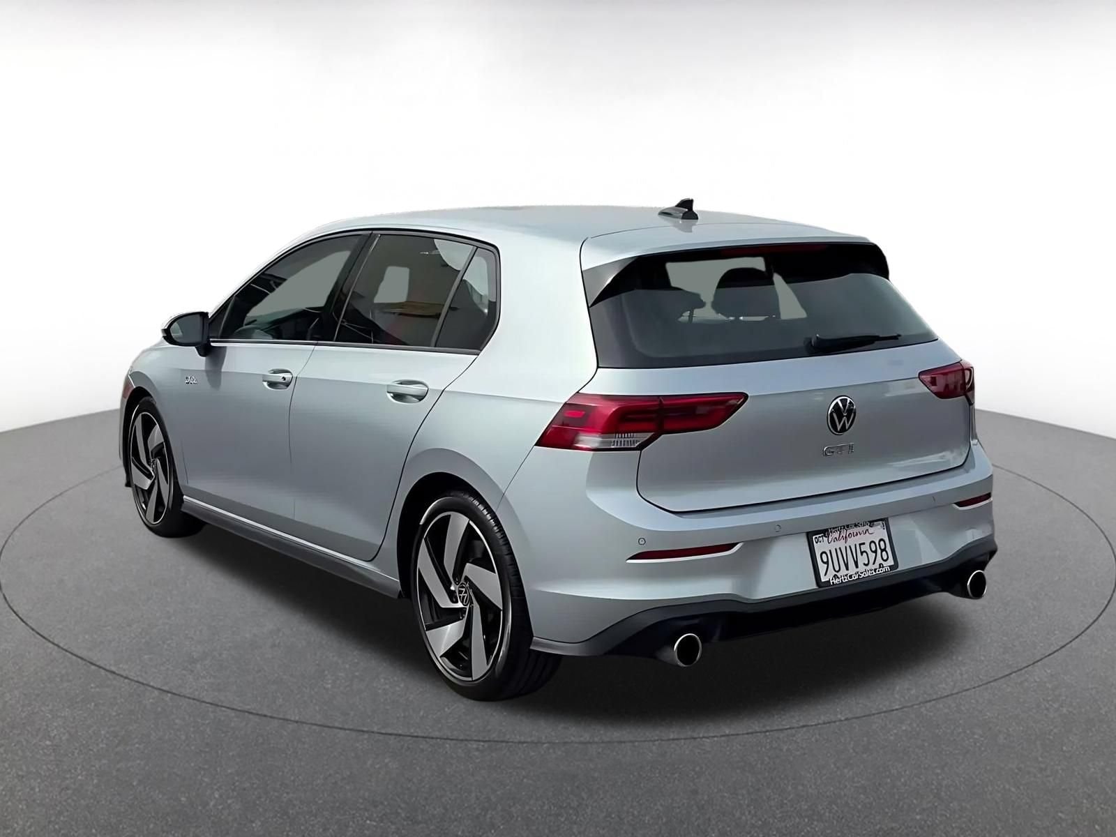 Thumbnail: 2026 Volkswagen Golf - 9