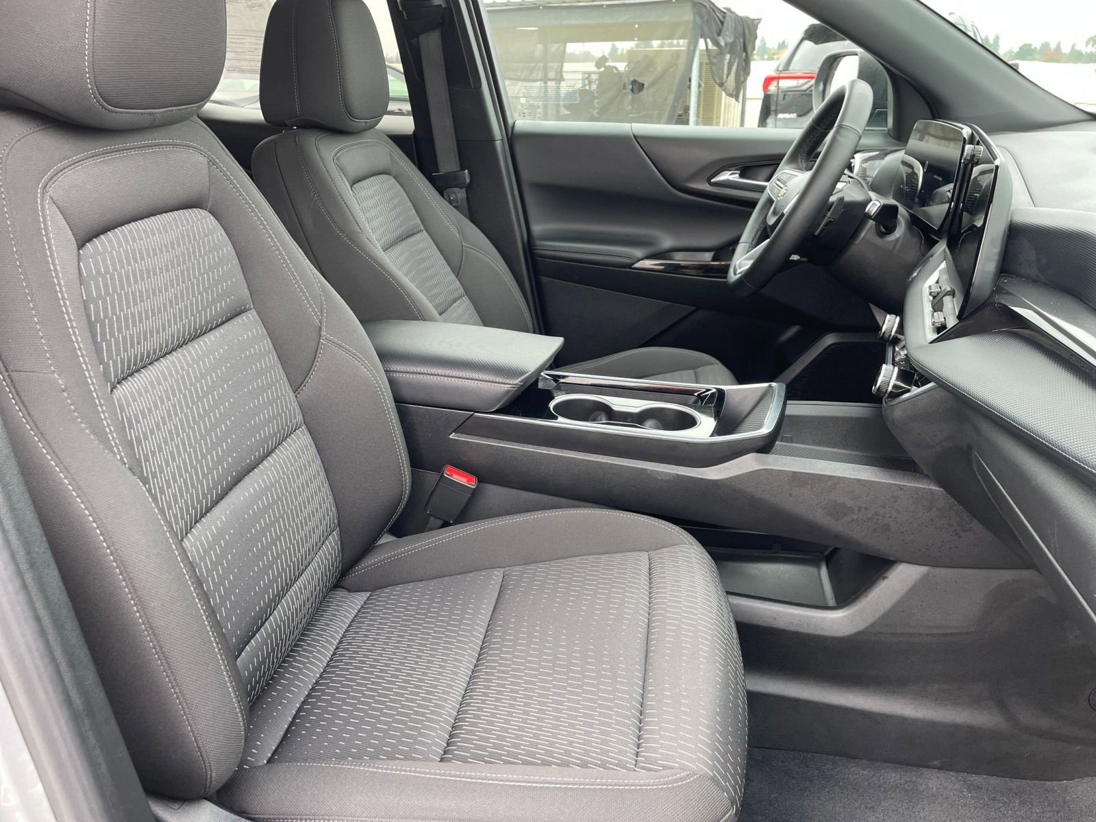 Thumbnail: 2025 Chevrolet Equinox - 35