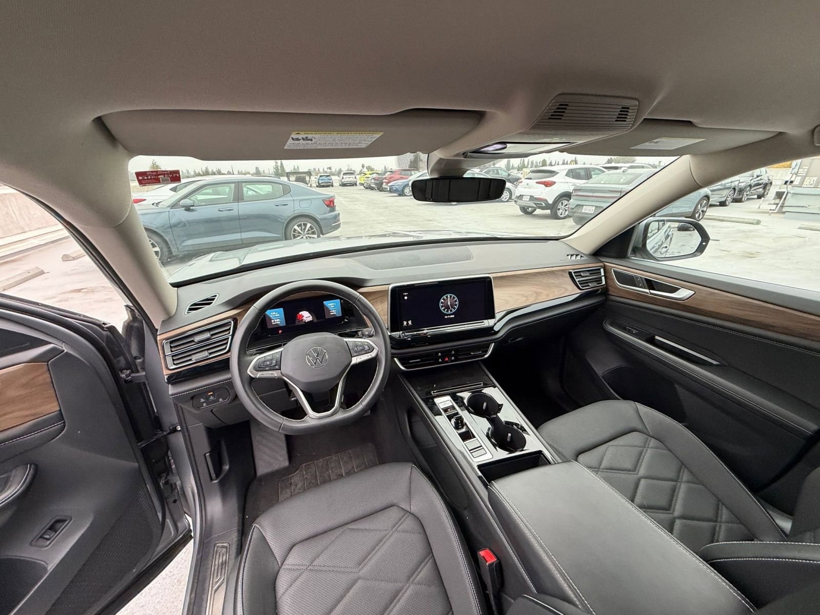 Thumbnail: 2024 Volkswagen Atlas - 33