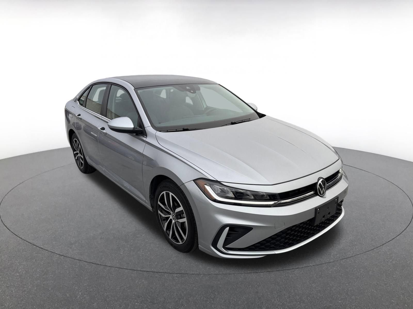 Thumbnail: 2025 Volkswagen Jetta - 1