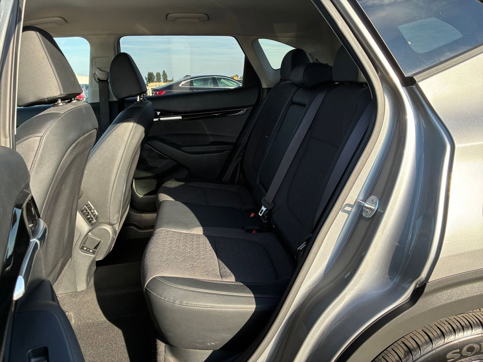 Thumbnail: 2025 Kia Seltos - 25