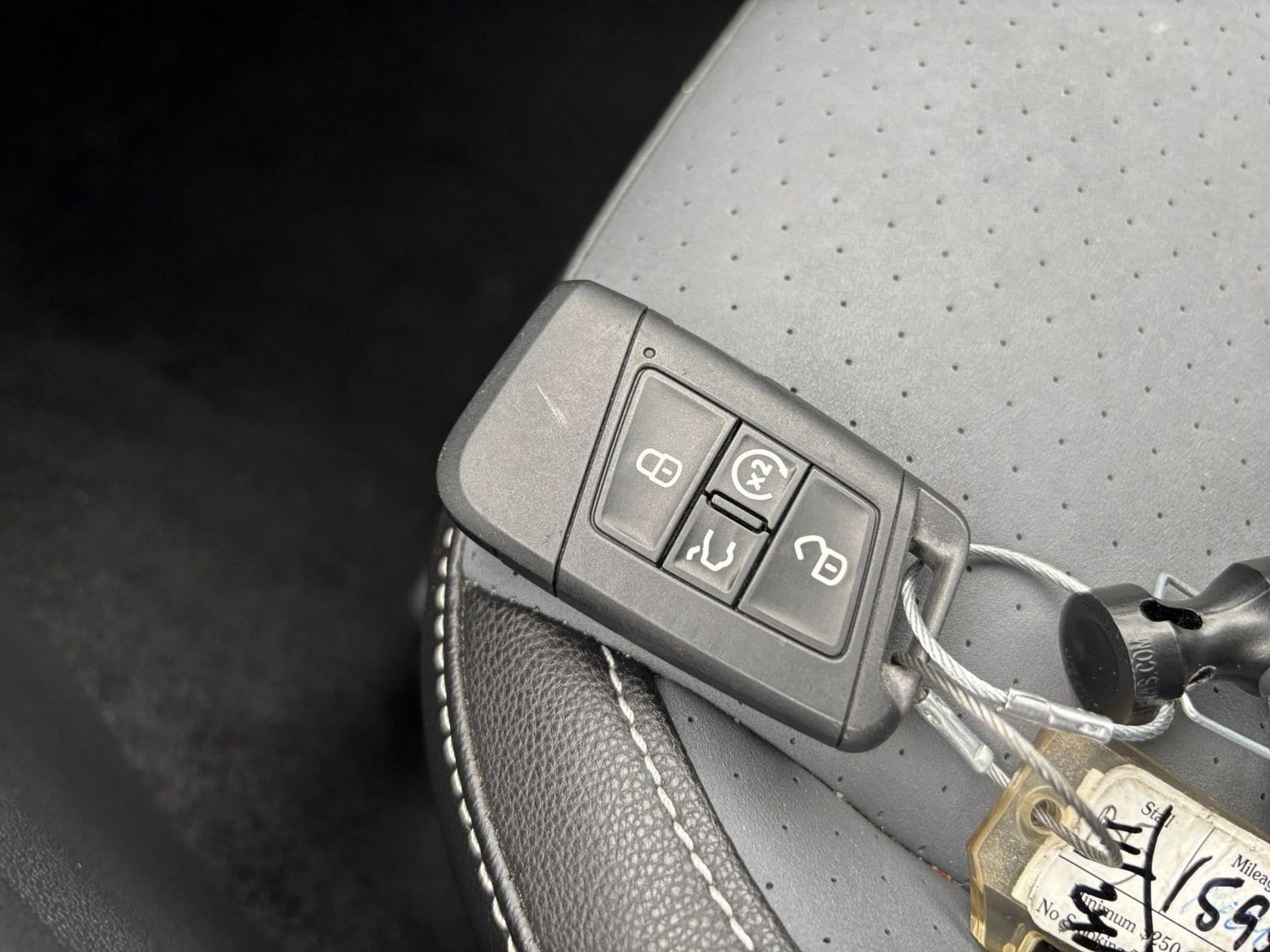 Thumbnail: 2025 Volkswagen Jetta - 22