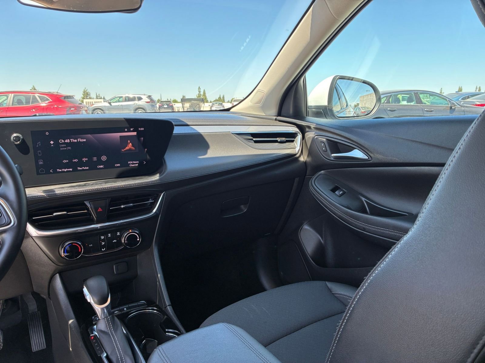 Thumbnail: 2025 Buick Encore GX - 34