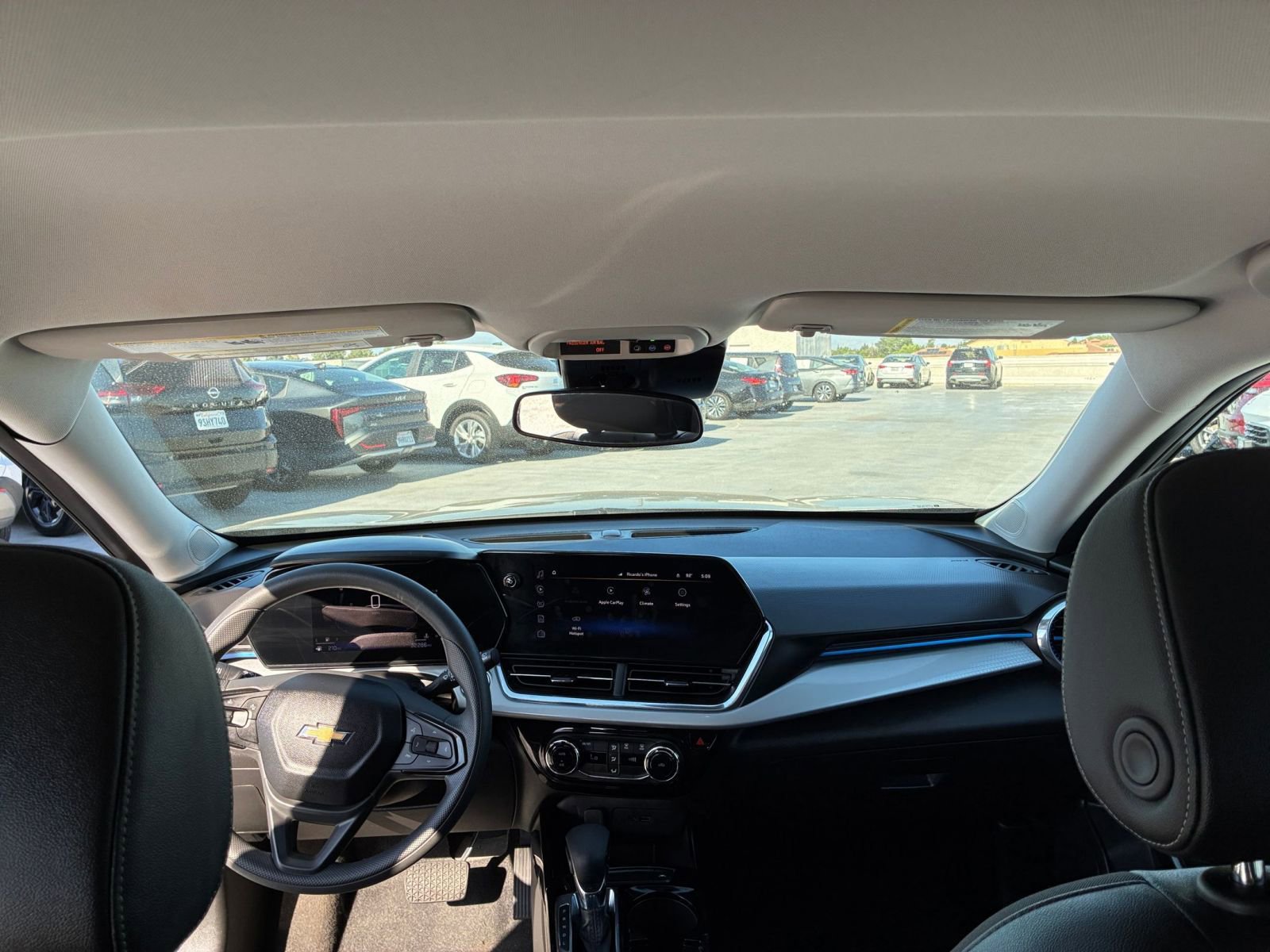 Thumbnail: 2025 Chevrolet Trax - 32