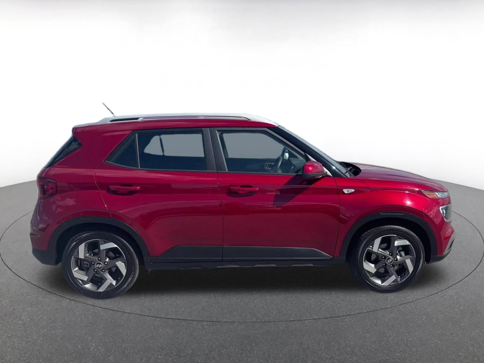 Thumbnail: 2025 Hyundai Venue - 16