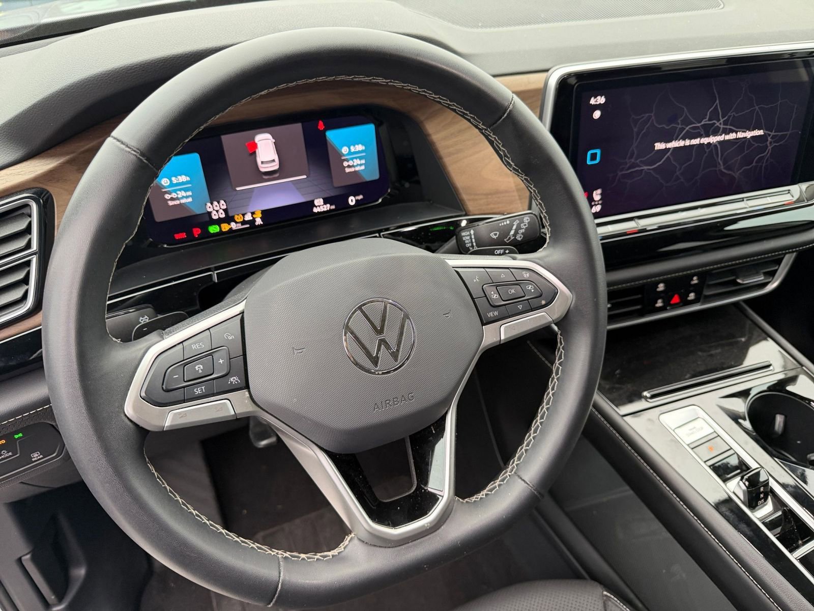 Thumbnail: 2024 Volkswagen Atlas - 28