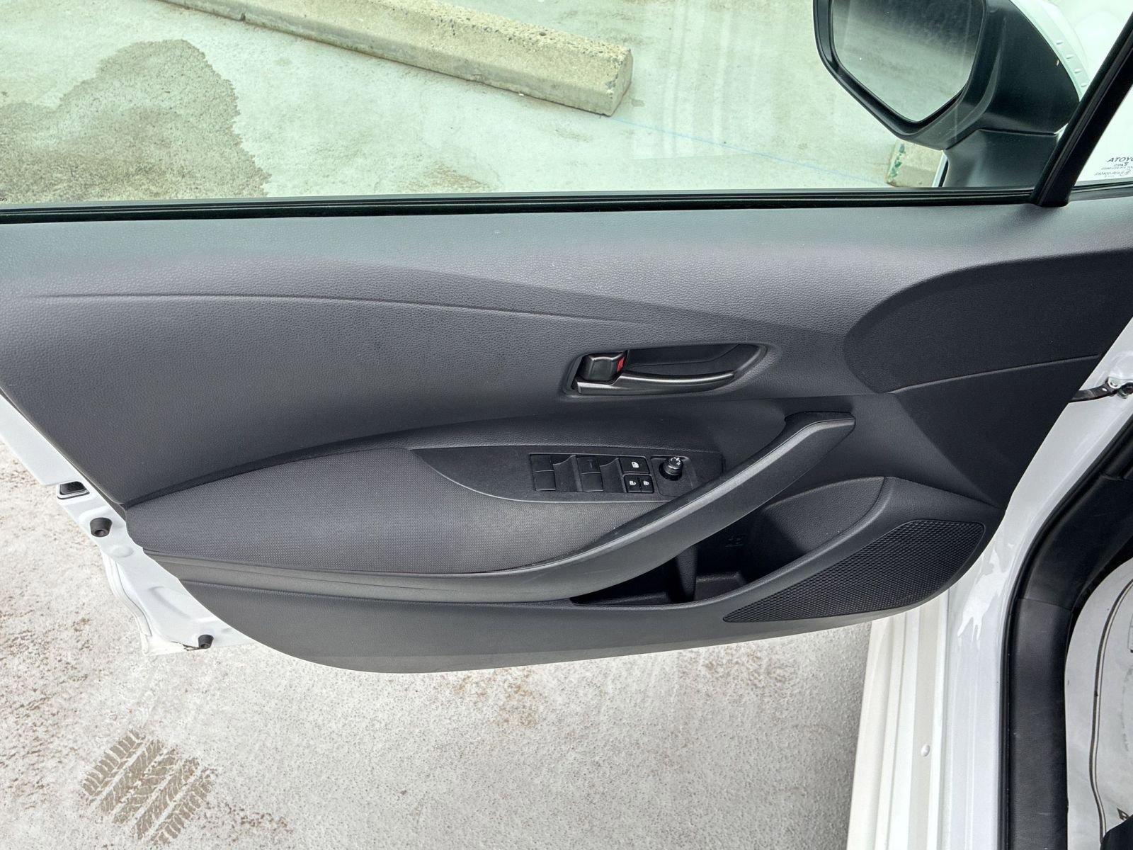 Thumbnail: 2025 Toyota Corolla - 21