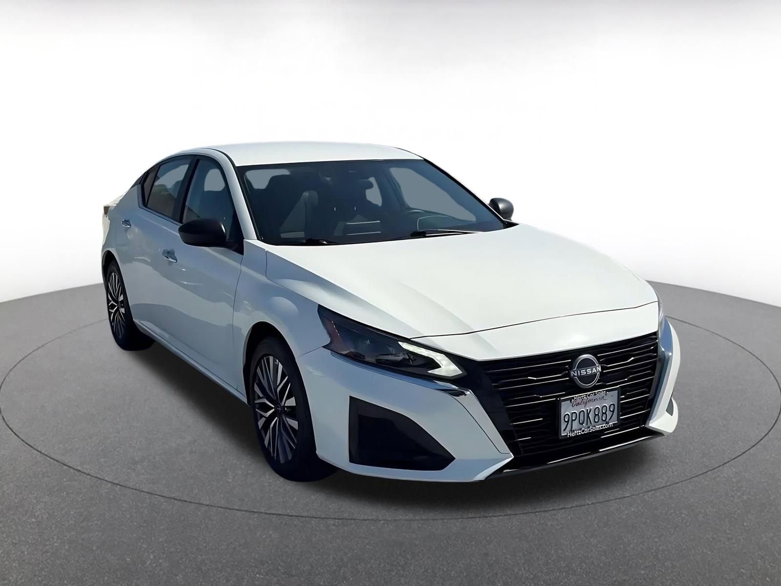 Thumbnail: 2025 Nissan Altima - 3