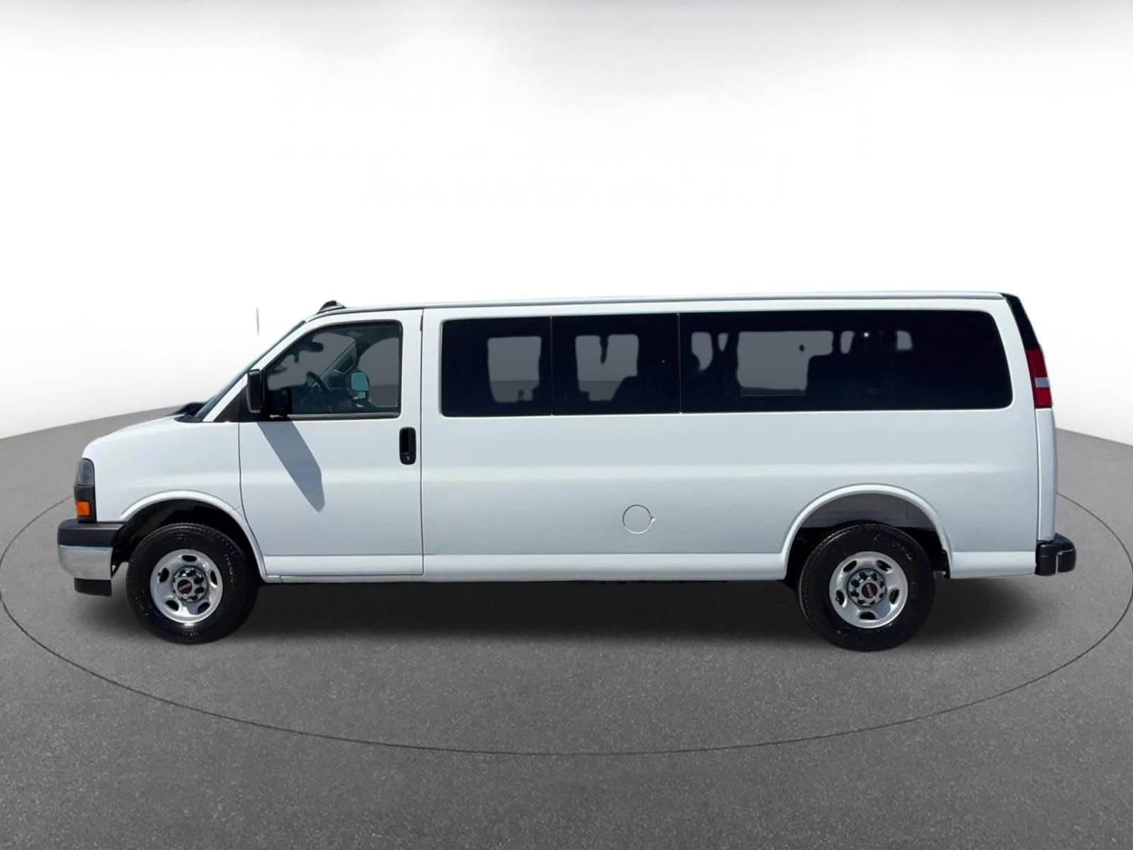 Thumbnail: 2025 GMC Savana - 9