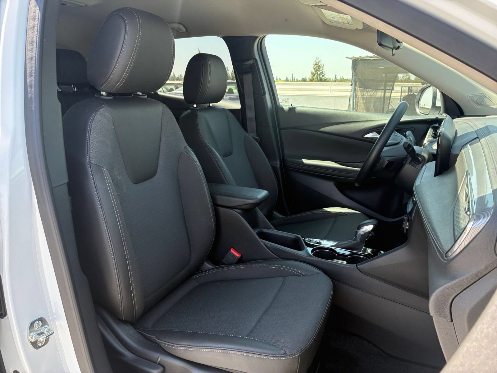 Thumbnail: 2026 Buick Encore GX - 34