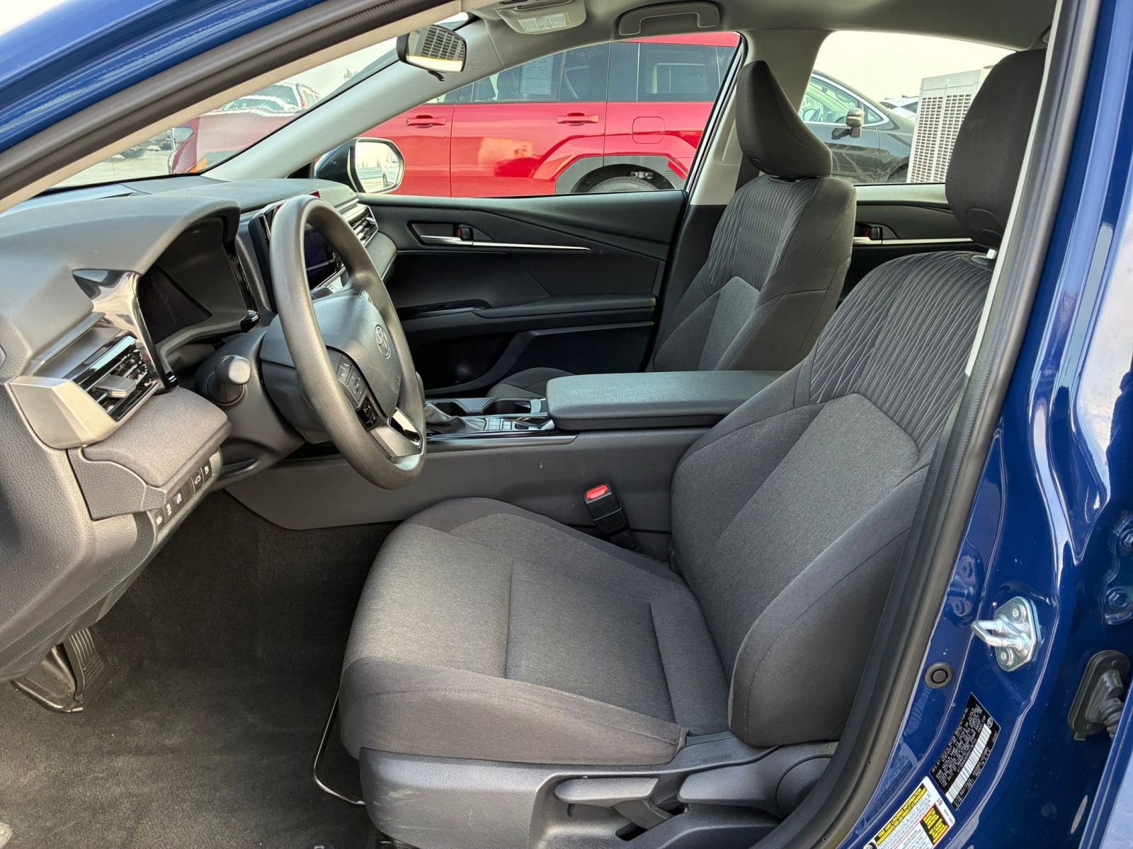 Thumbnail: 2025 Toyota Camry - 25