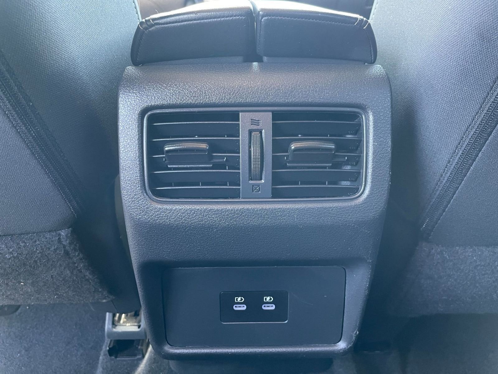 2024 Nissan Rogue SV 29