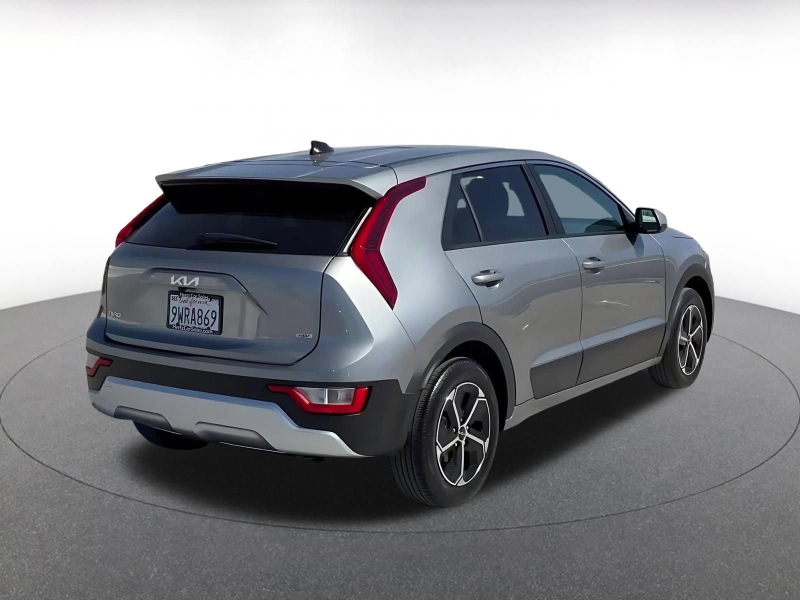 Thumbnail: 2026 Kia Niro - 12
