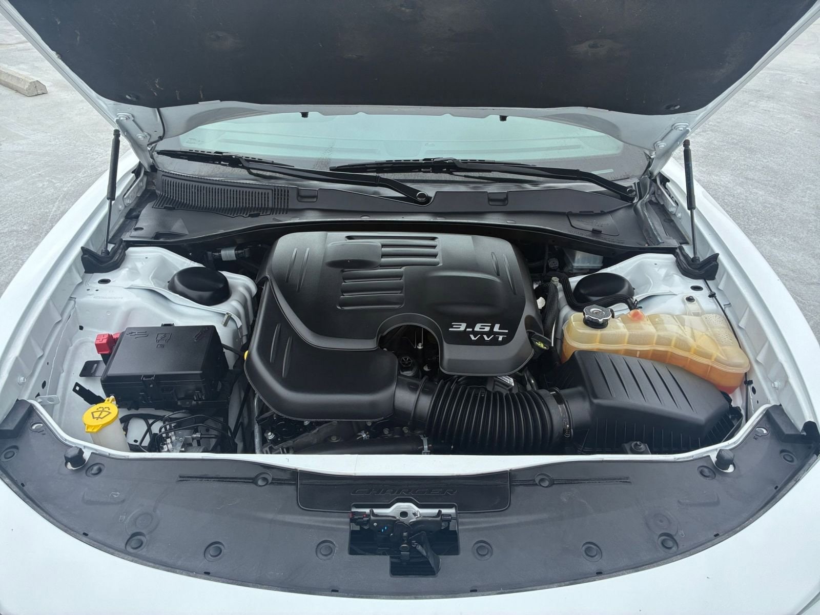 Thumbnail: 2022 Dodge Charger - 32