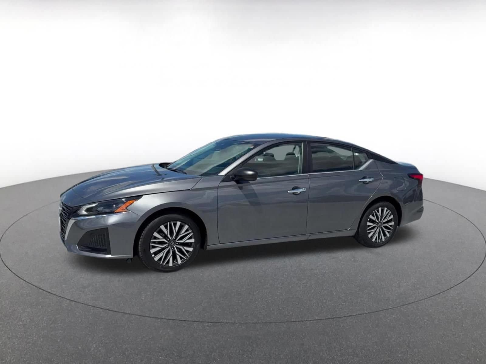 Thumbnail: 2025 Nissan Altima - 7