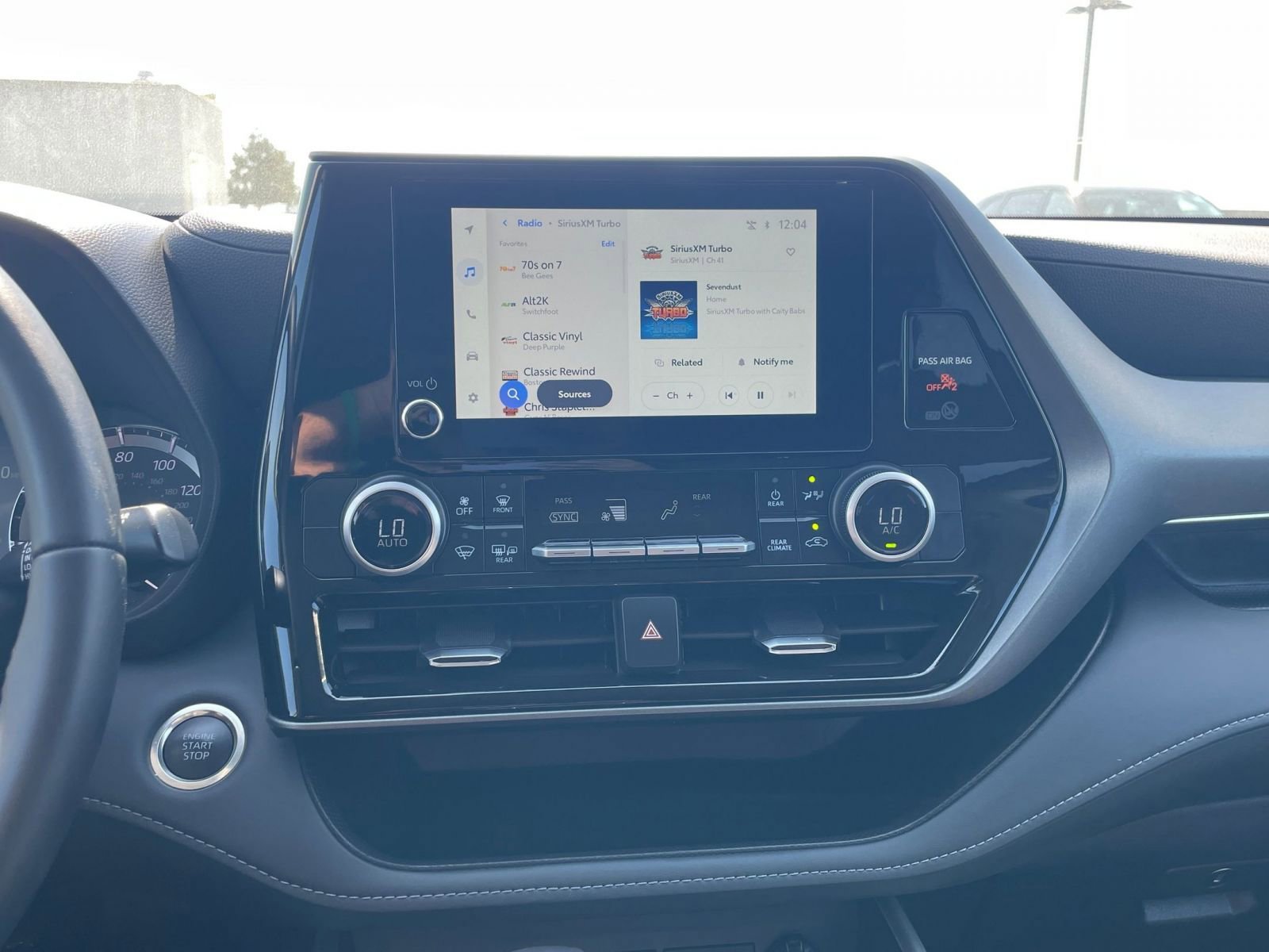 Thumbnail: 2025 Toyota Highlander - 17