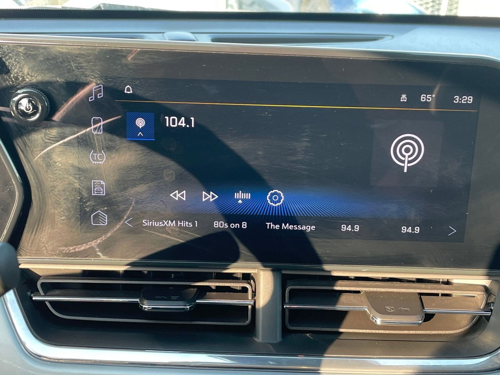 Thumbnail: 2025 Chevrolet Trax - 21