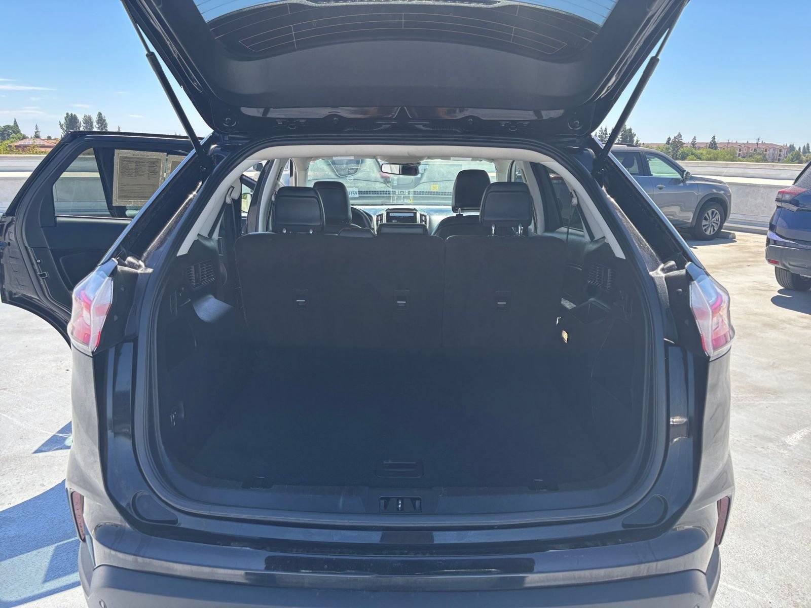 Thumbnail: 2024 Ford Edge - 31