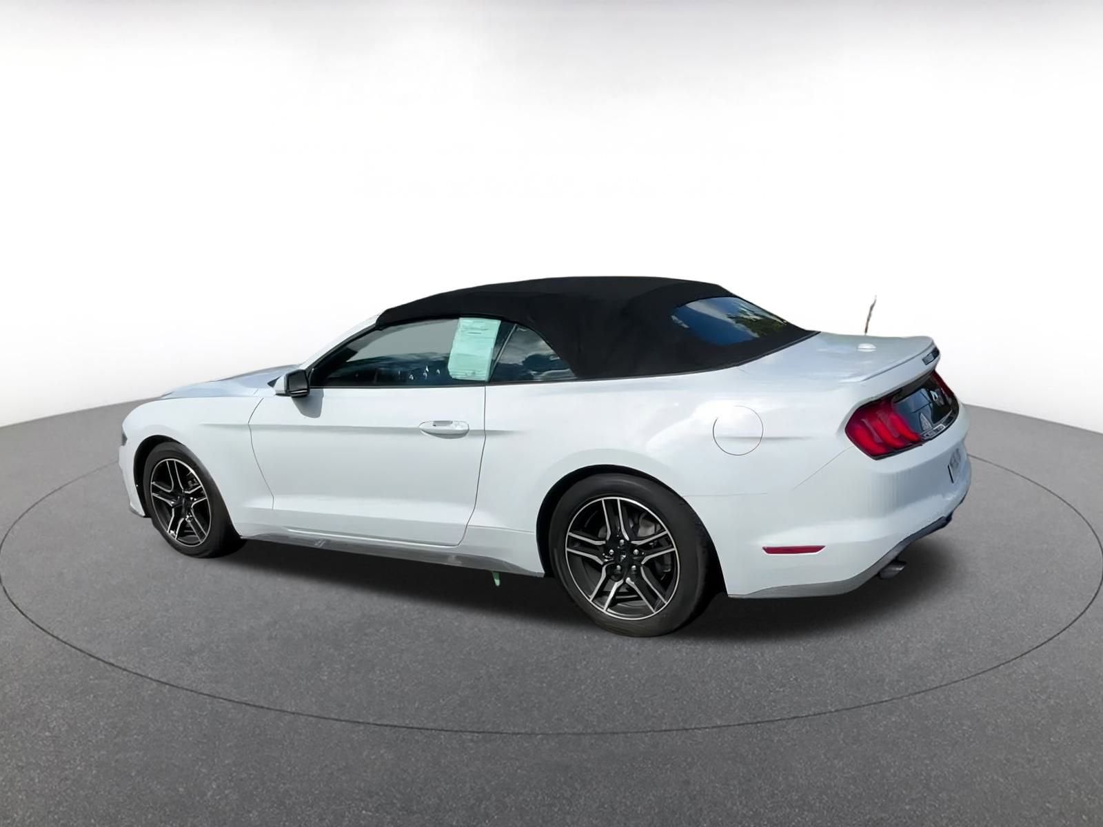 Thumbnail: 2023 Ford Mustang - 10